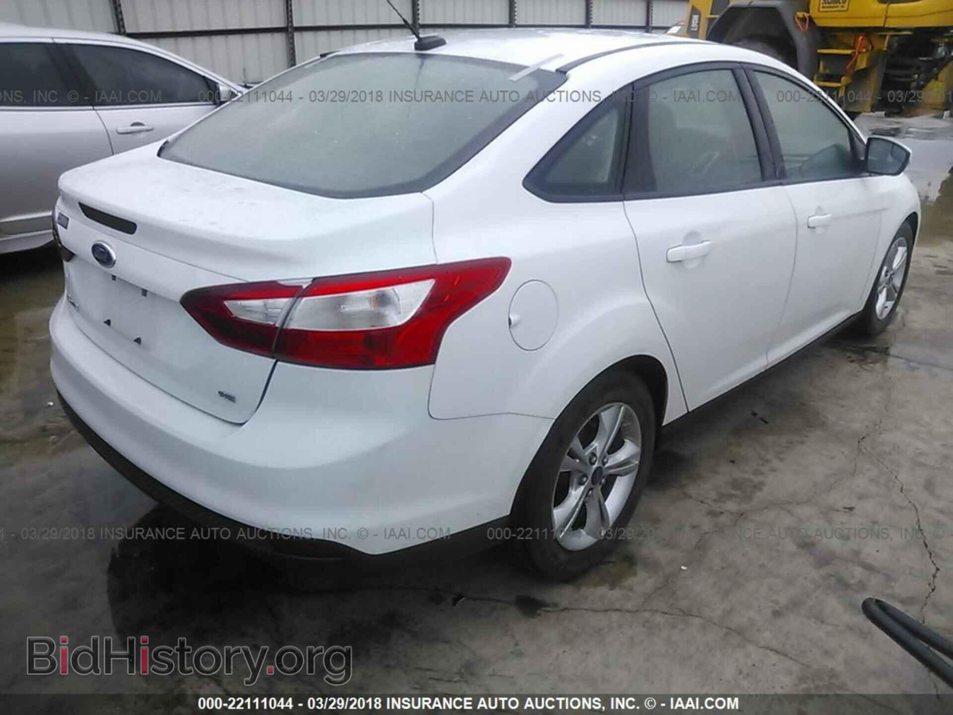 2014 Ford Focus - VIN: 1FADP3F22EL400838 - Фото 4