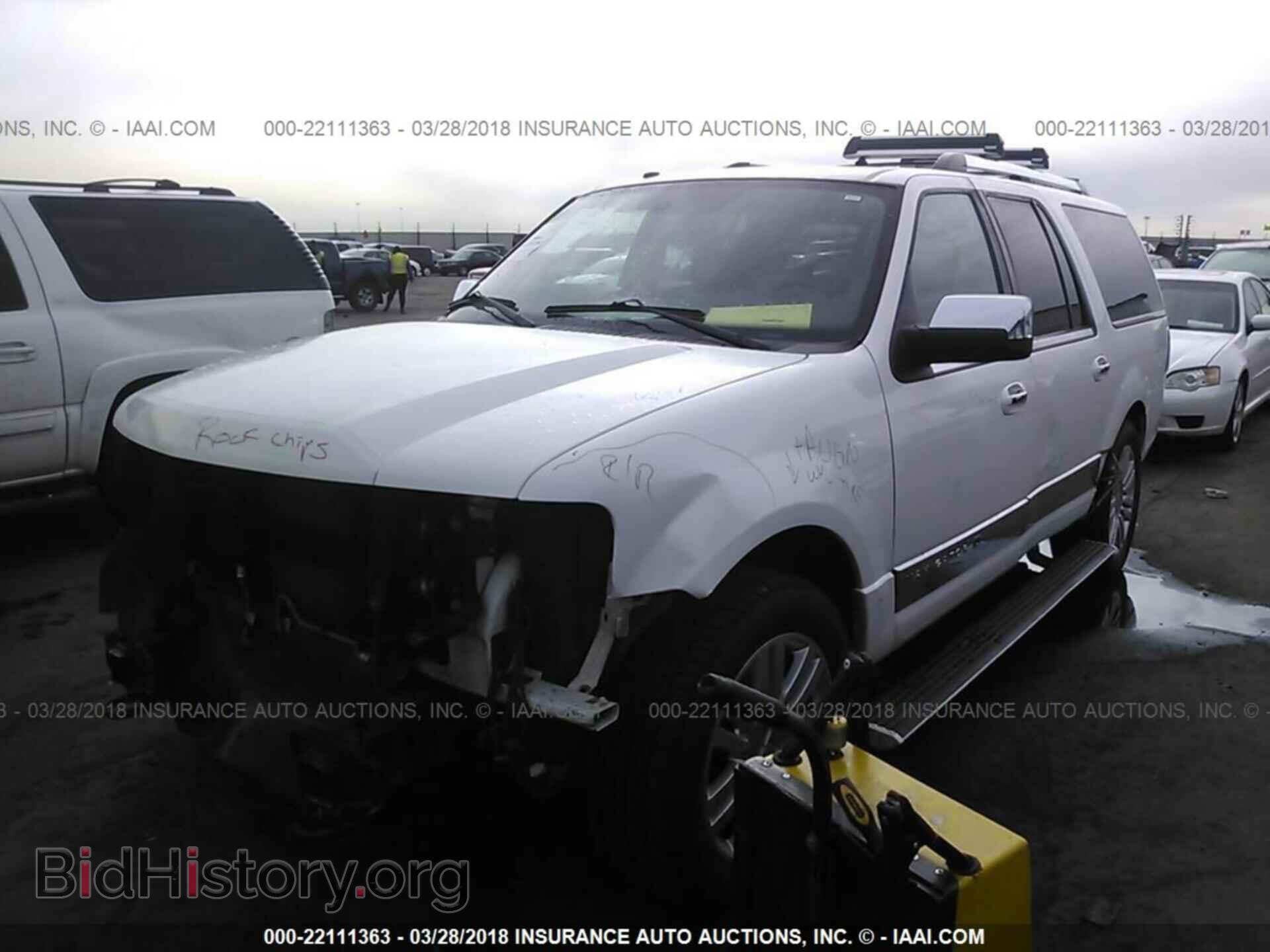 2012 Lincoln Navigator - VIN: 5LMJJ3J57CEL09123 - Фото 2