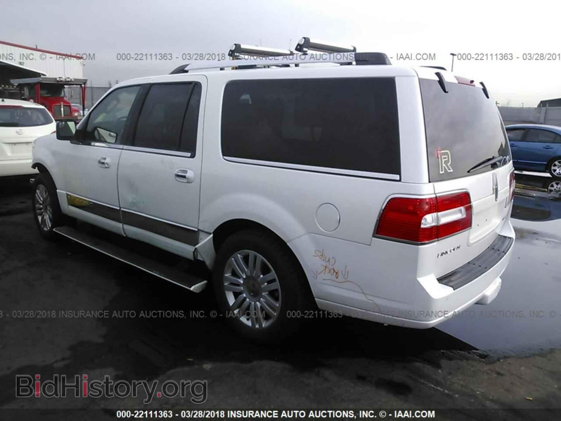 2012 Lincoln Navigator - VIN: 5LMJJ3J57CEL09123 - Фото 3