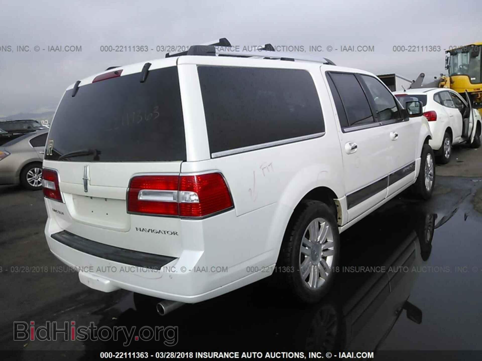 2012 Lincoln Navigator - VIN: 5LMJJ3J57CEL09123 - Фото 4