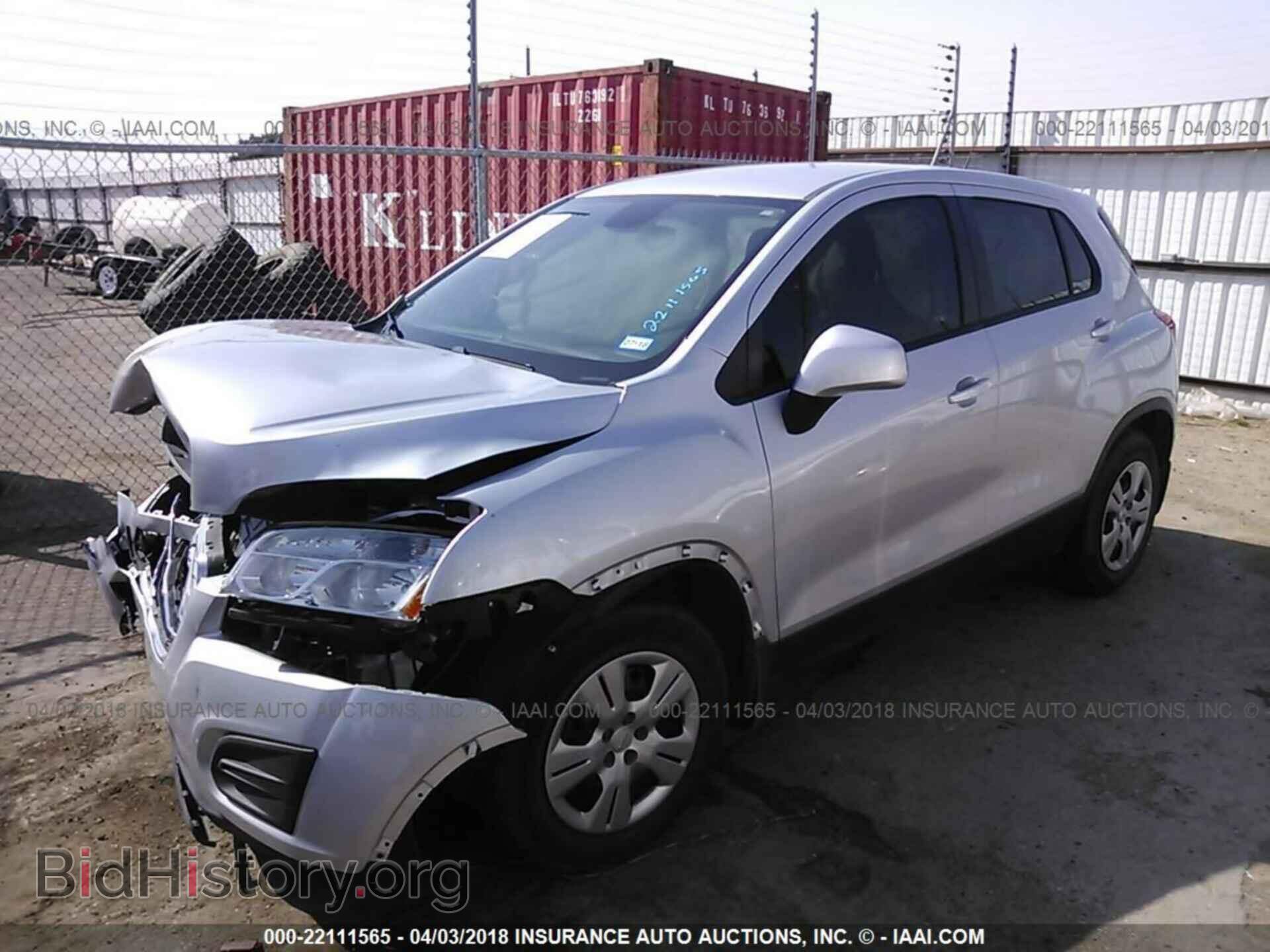 2016 Chevrolet Trax - VIN: 3GNCJKSB5GL183534 - Фото 2