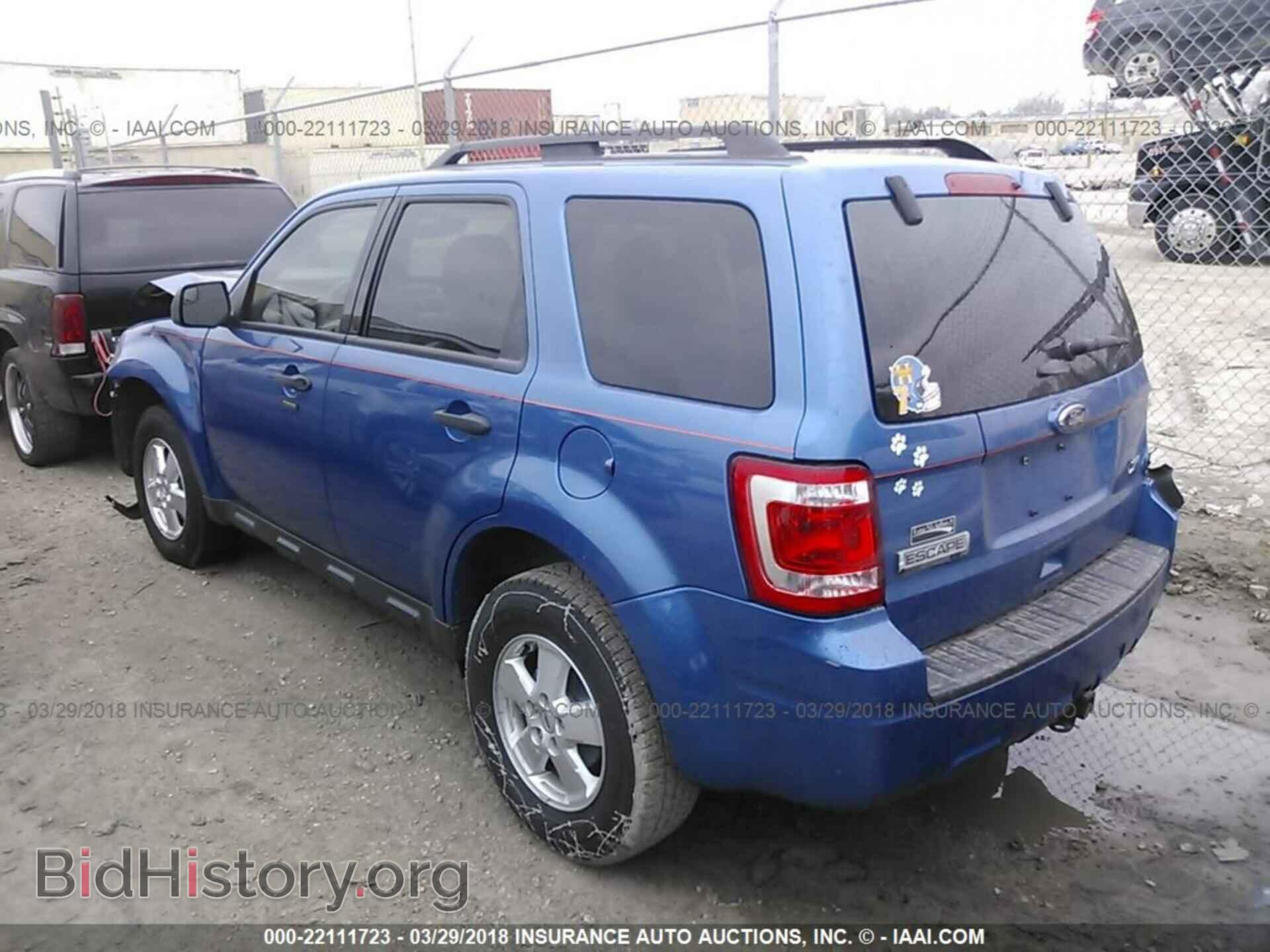 2011 Ford Escape - VIN: 1FMCU0DGXBKB29035 - Фото 3