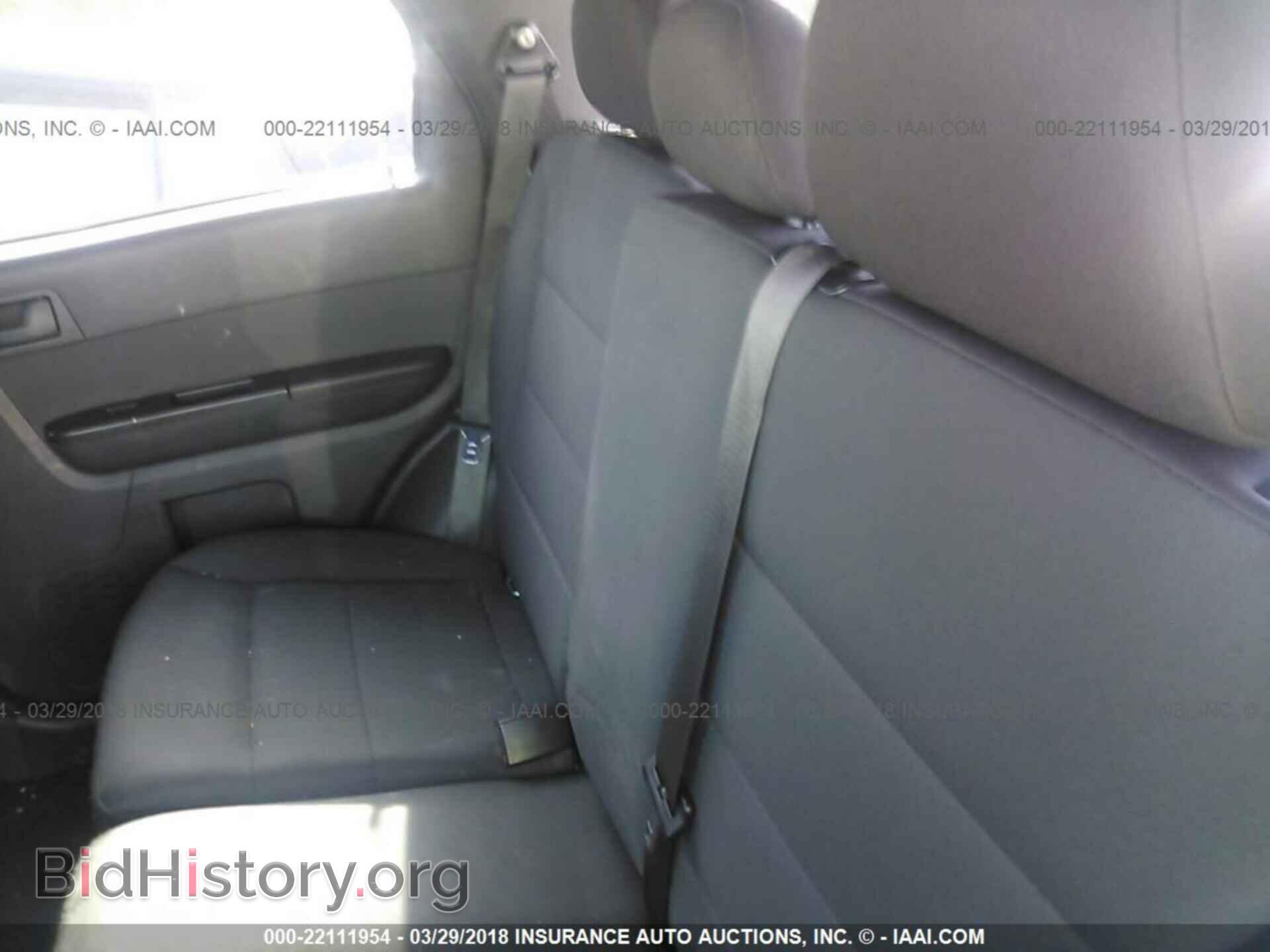 2012 Ford Escape - VIN: 1FMCU0D77CKA91068 - Photo 8