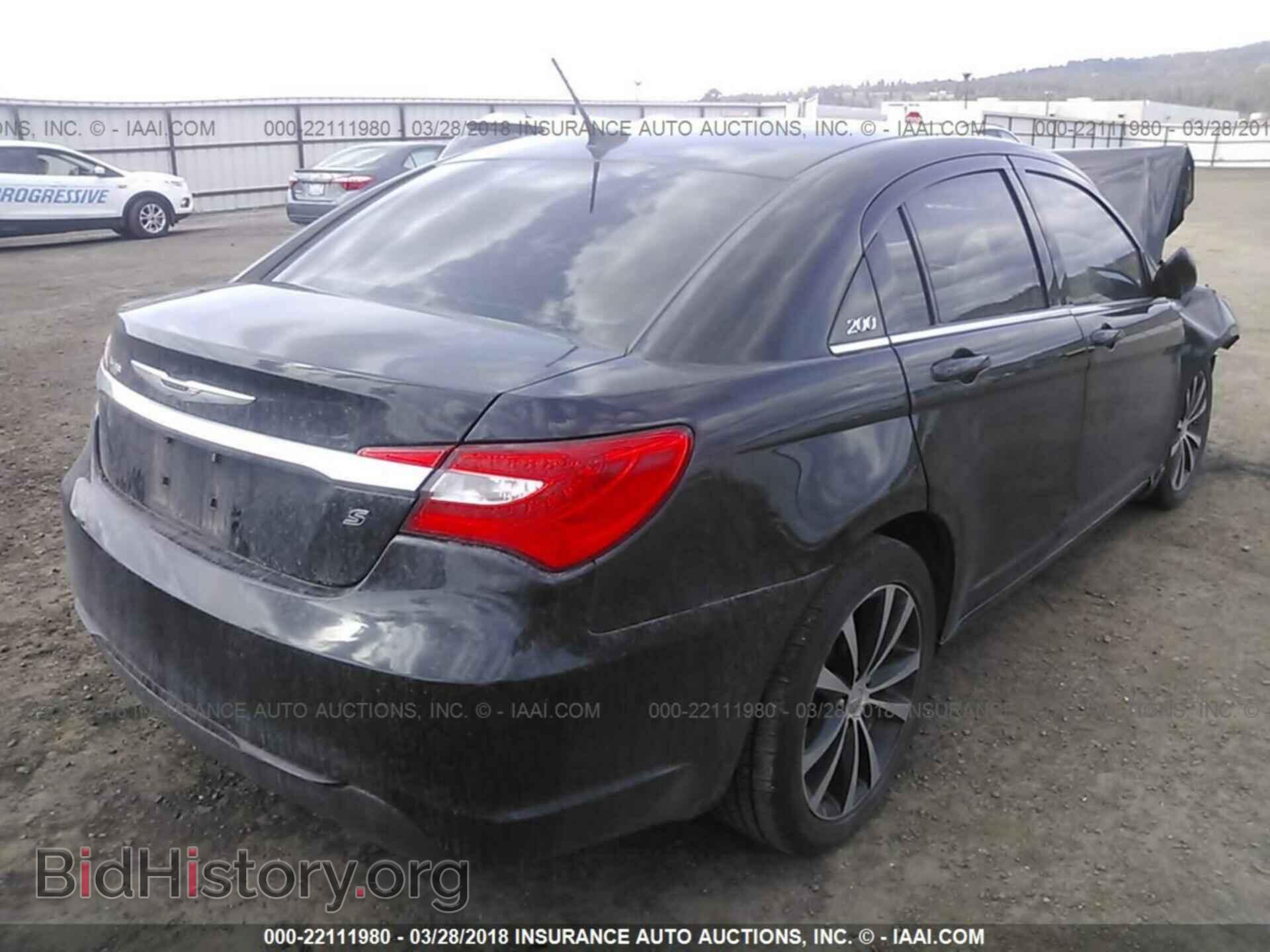 2012 Chrysler 200 - VIN: 1C3CCBBG6CN297619 - Фото 4