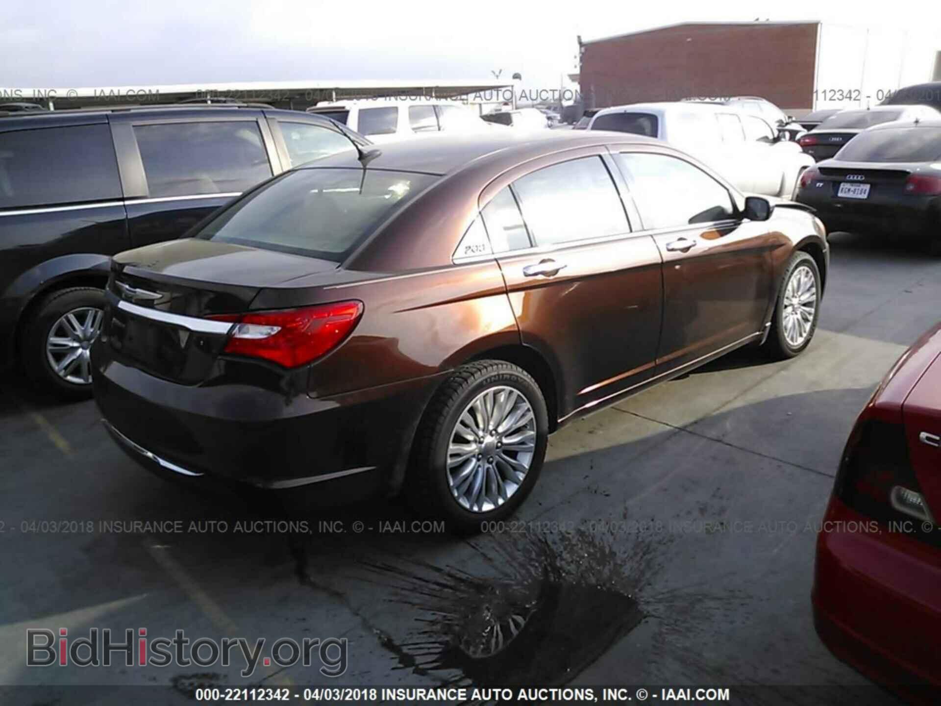 2012 Chrysler 200 - VIN: 1C3CCBCG3CN189571 - Фото 4