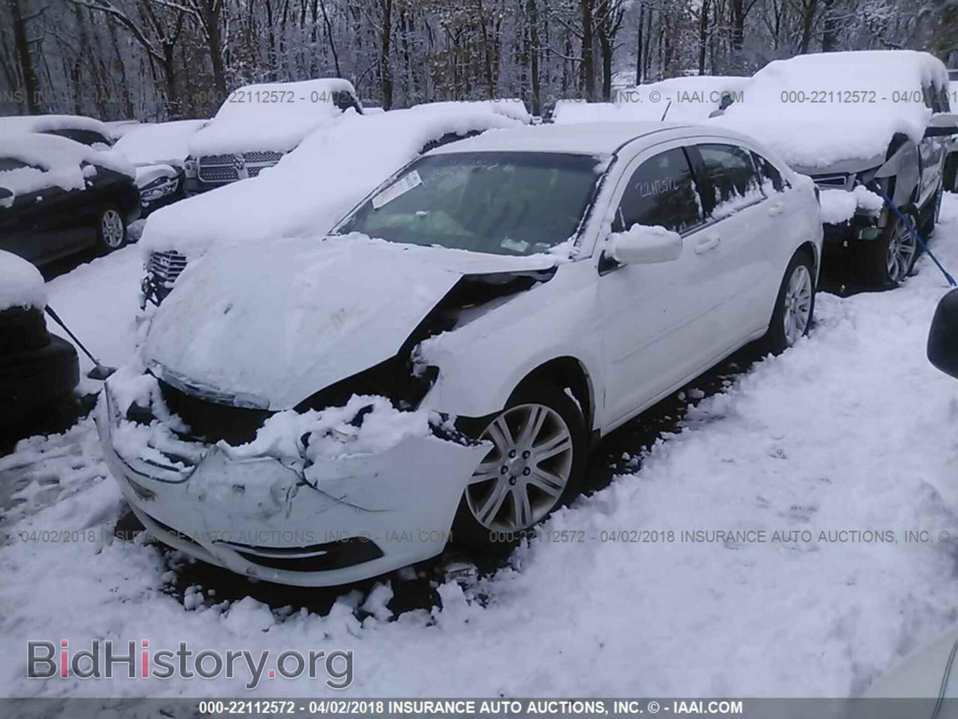 2013 Chrysler 200 - VIN: 1C3CCBBB6DN656571 - Photo 2