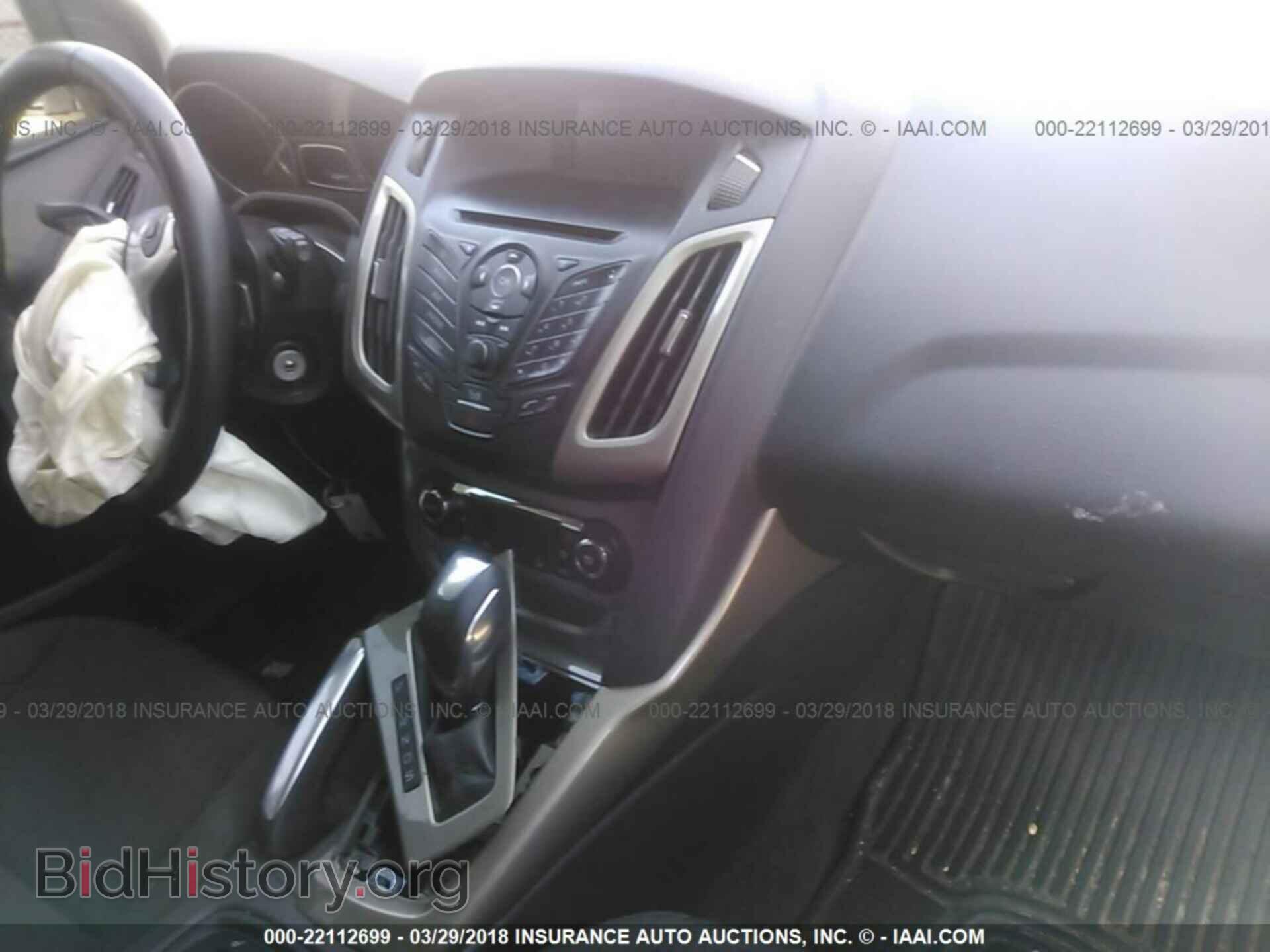 2012 Ford Focus - VIN: 1FAHP3M24CL402897 - Фото 5