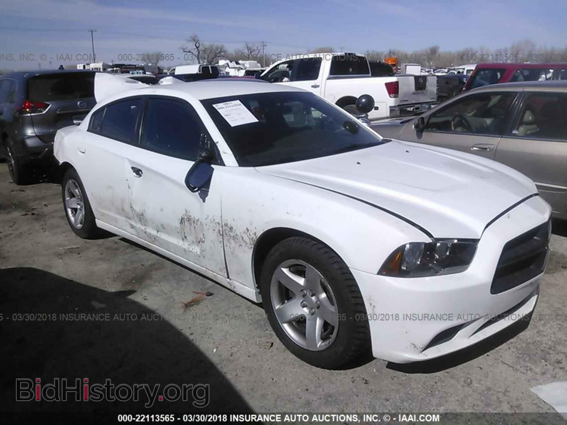 Photo 2C3CDXAT2DH716228 - Dodge Charger 2013