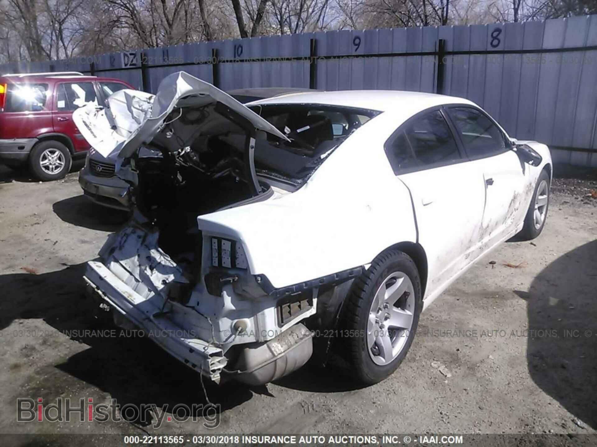2013 Dodge Charger - VIN: 2C3CDXAT2DH716228 - Photo 4