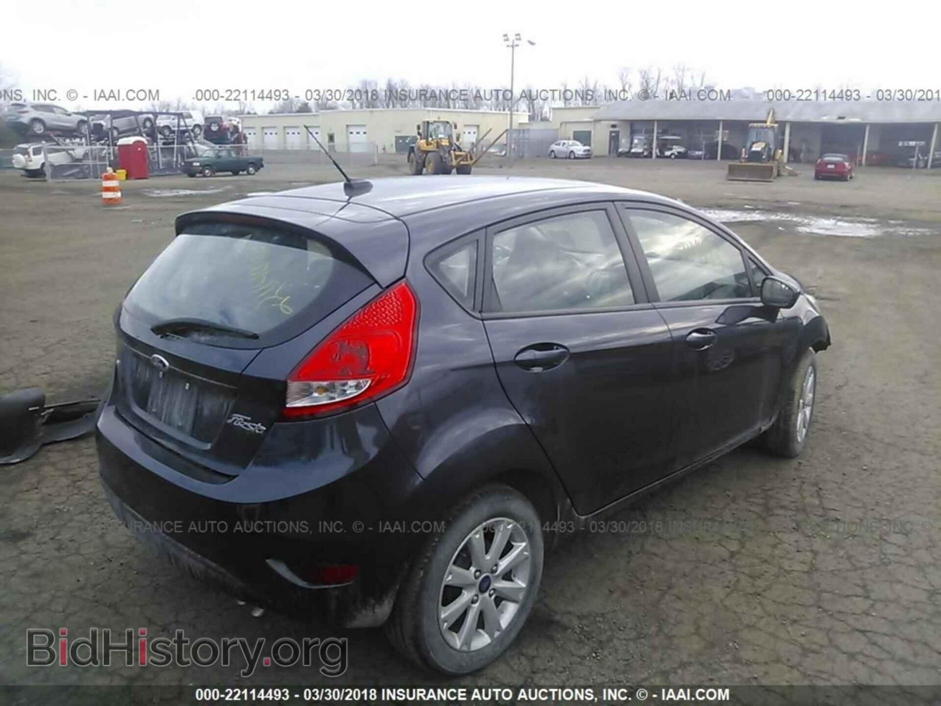 2012 Ford Fiesta - VIN: 3FADP4EJXCM218301 - Фото 4