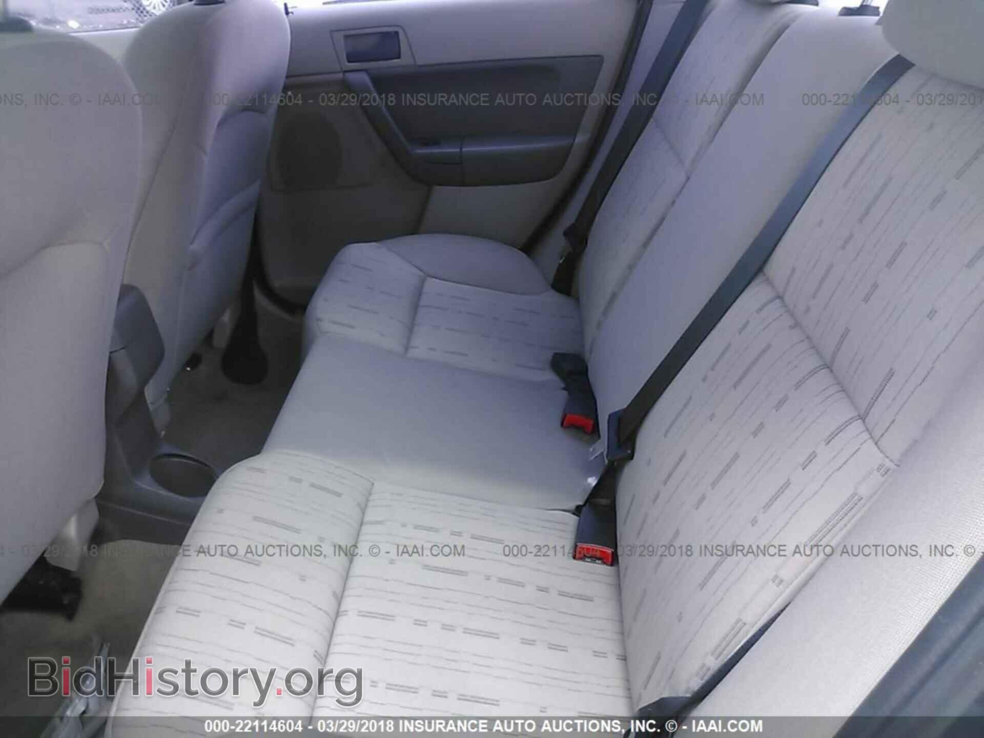 2011 Ford Focus - VIN: 1FAHP3FN1BW124609 - Фото 8