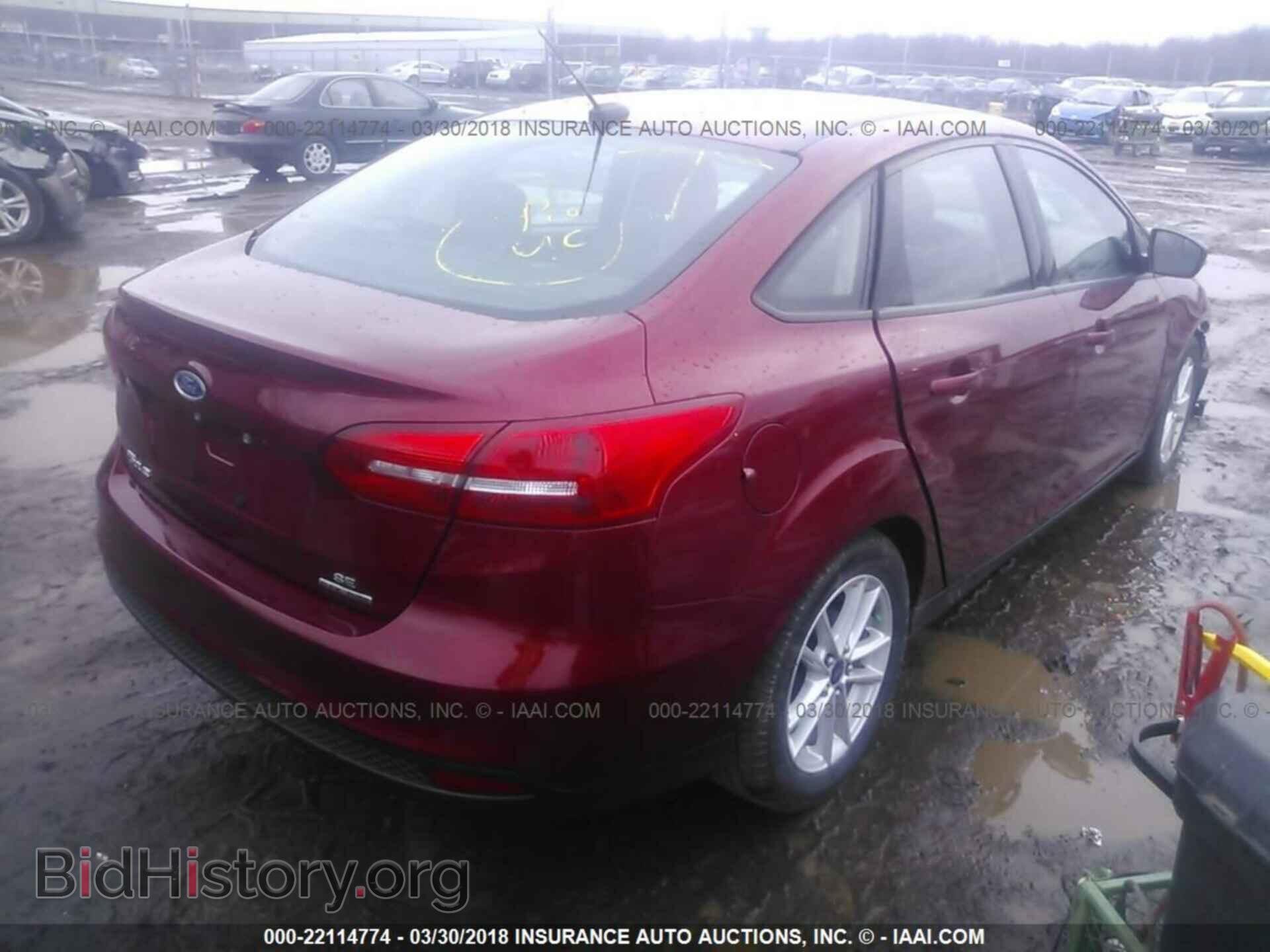 2015 Ford Focus - VIN: 1FADP3F28FL322941 - Photo 4