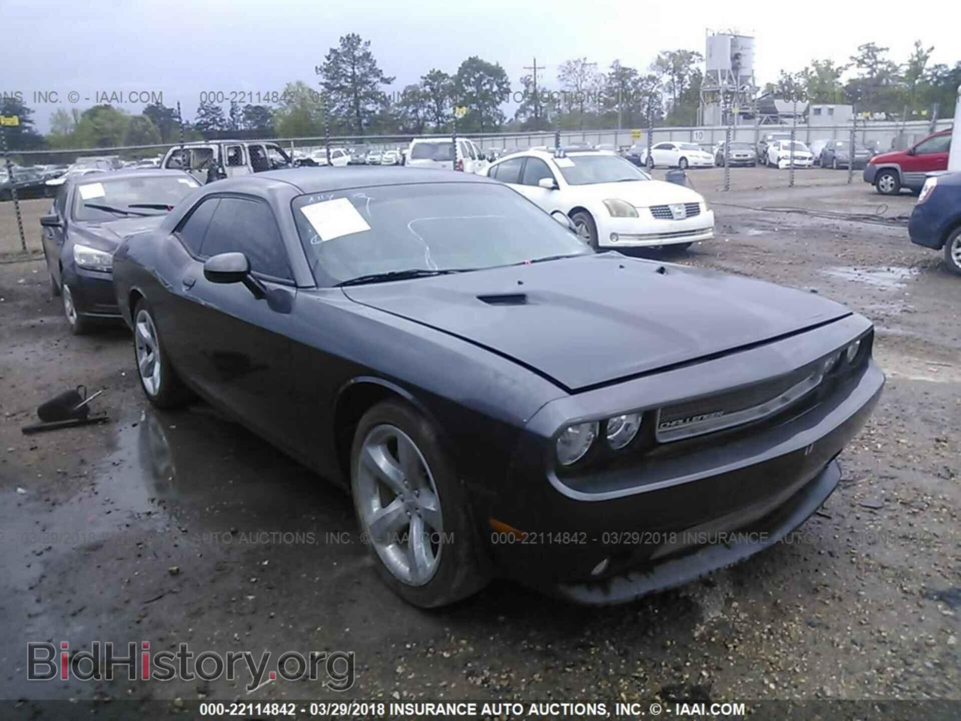 Photo 2C3CDYAG6DH649240 - Dodge Challenger 2013