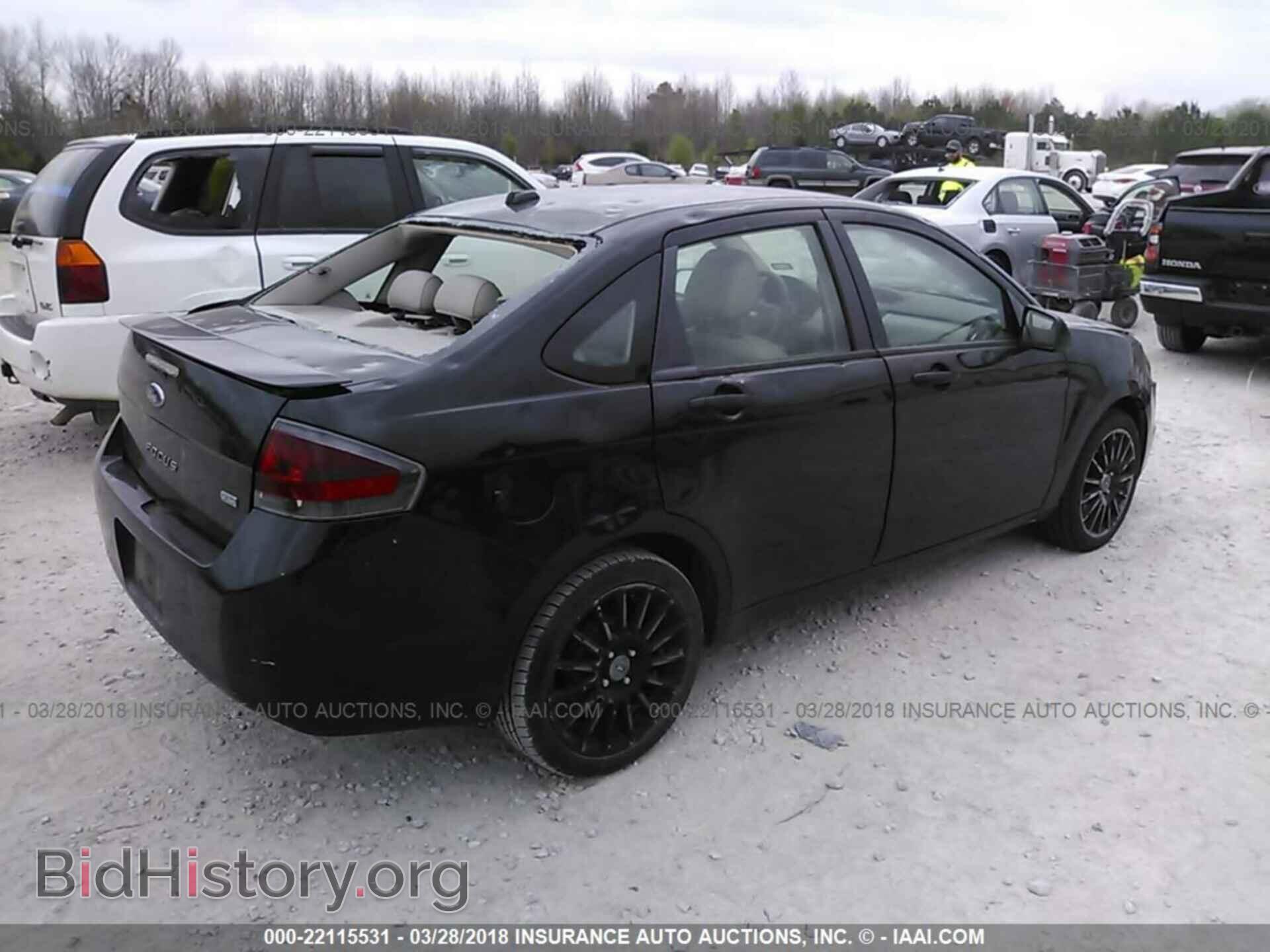 2011 Ford Focus - VIN: 1FAHP3GN3BW147663 - Фото 4