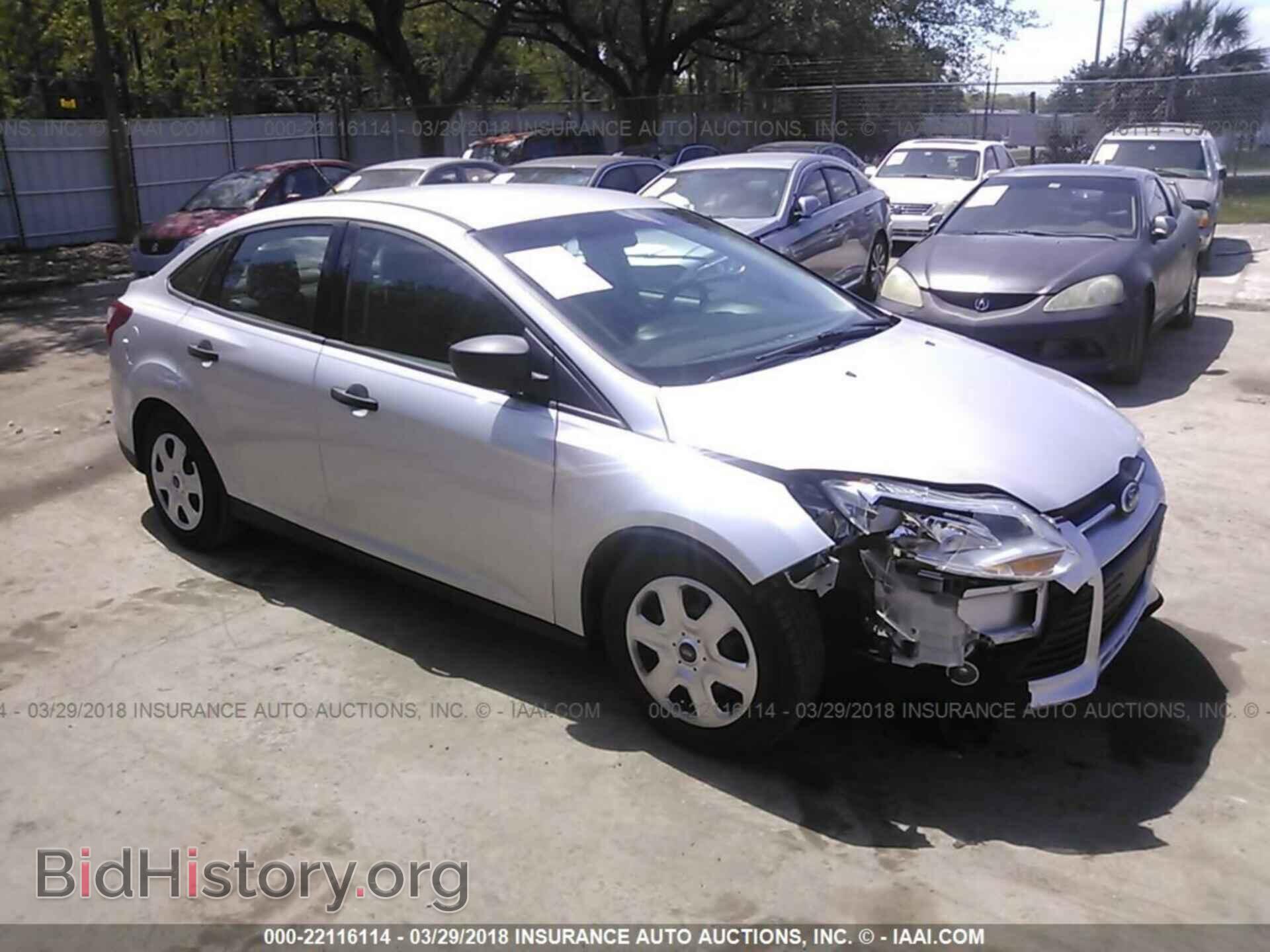 Photo 1FAHP3E29CL308786 - Ford Focus 2012