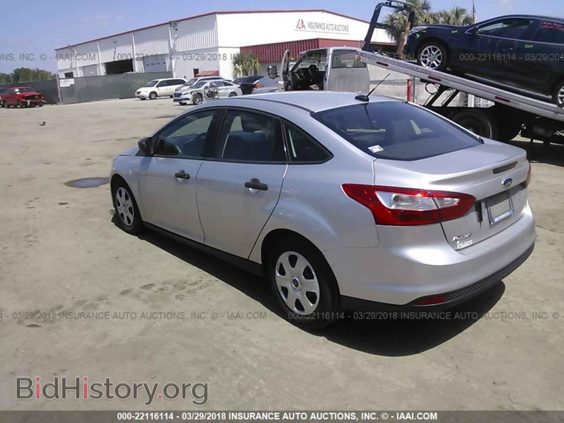 2012 Ford Focus - VIN: 1FAHP3E29CL308786 - Photo 3