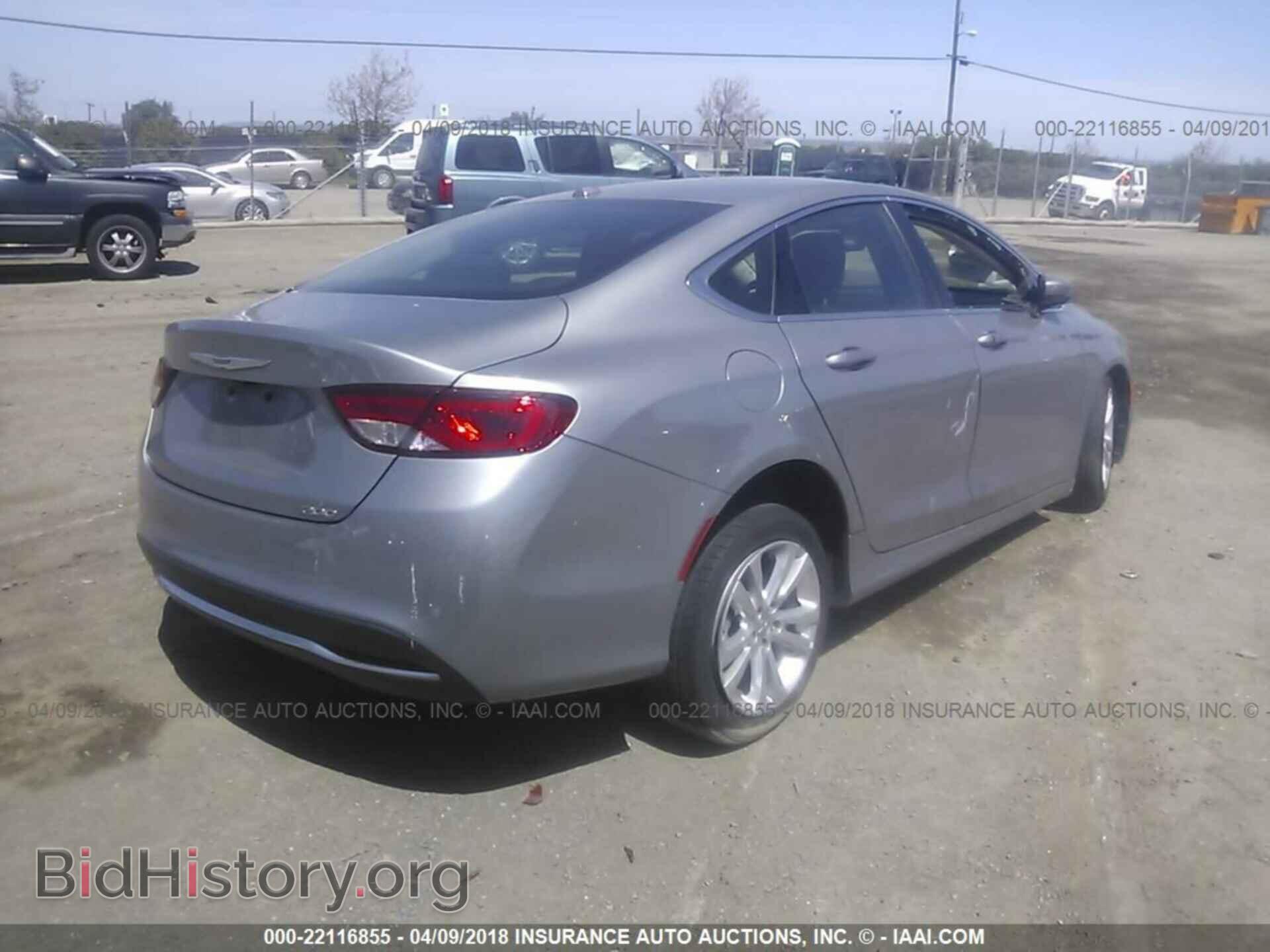 2016 Chrysler 200 - VIN: 1C3CCCAB4GN106569 - Photo 4