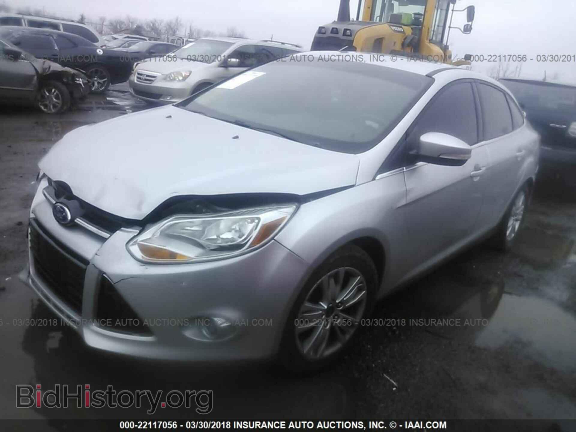2012 Ford Focus - VIN: 1FAHP3H26CL367189 - Photo 2