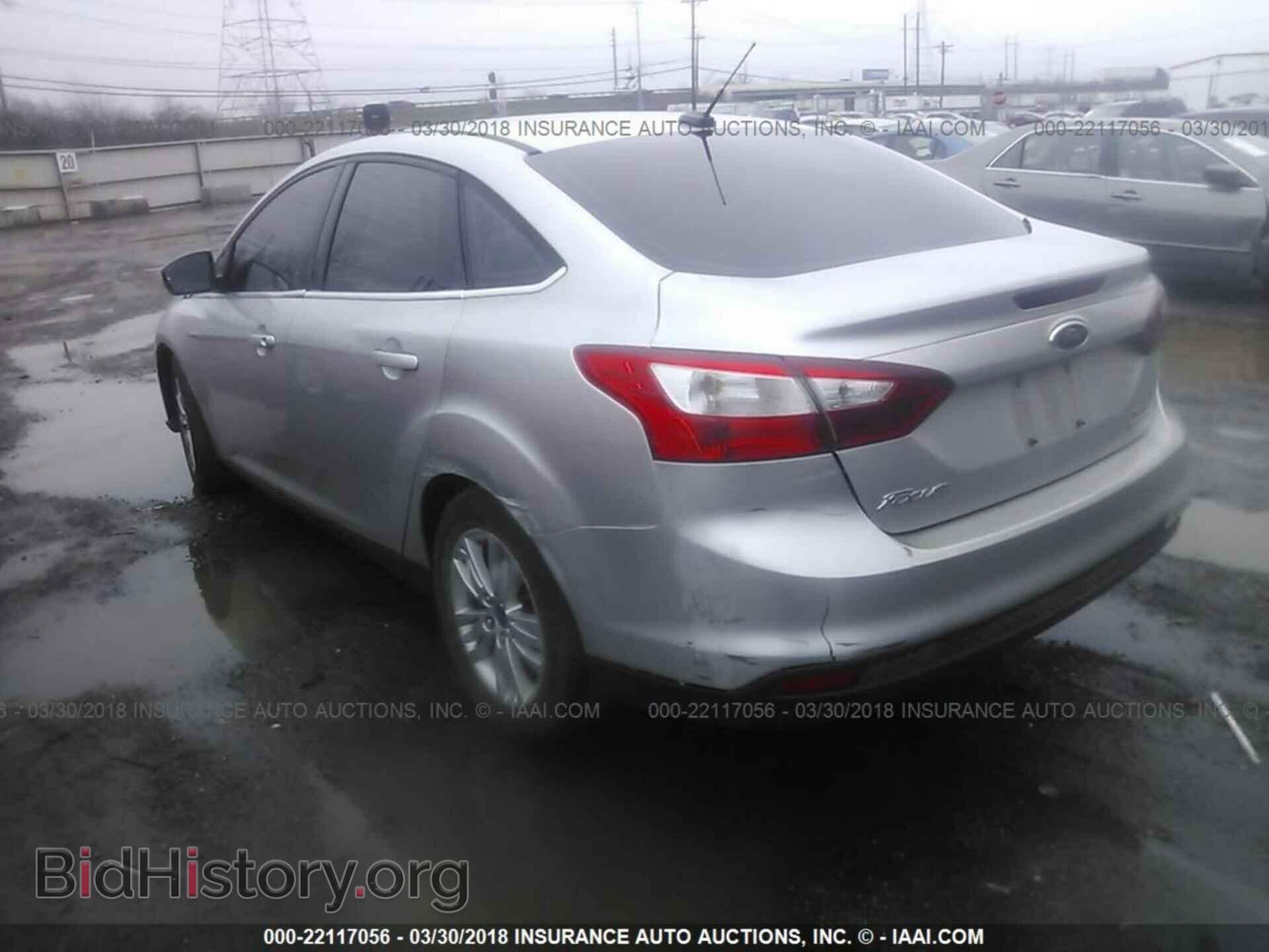 2012 Ford Focus - VIN: 1FAHP3H26CL367189 - Photo 3