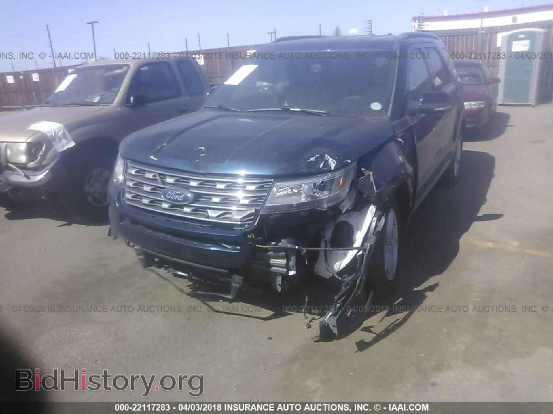 2017 Ford Explorer - VIN: 1FM5K8D87HGC37310 - Фото 2