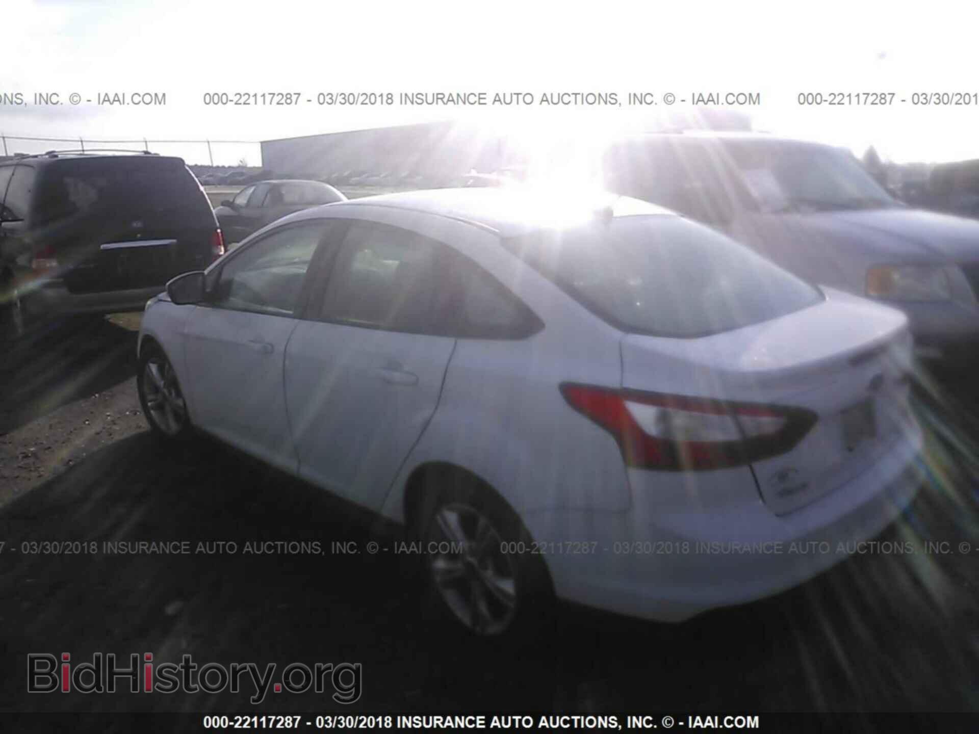 2014 Ford Focus - VIN: 1FADP3F25EL266097 - Фото 3