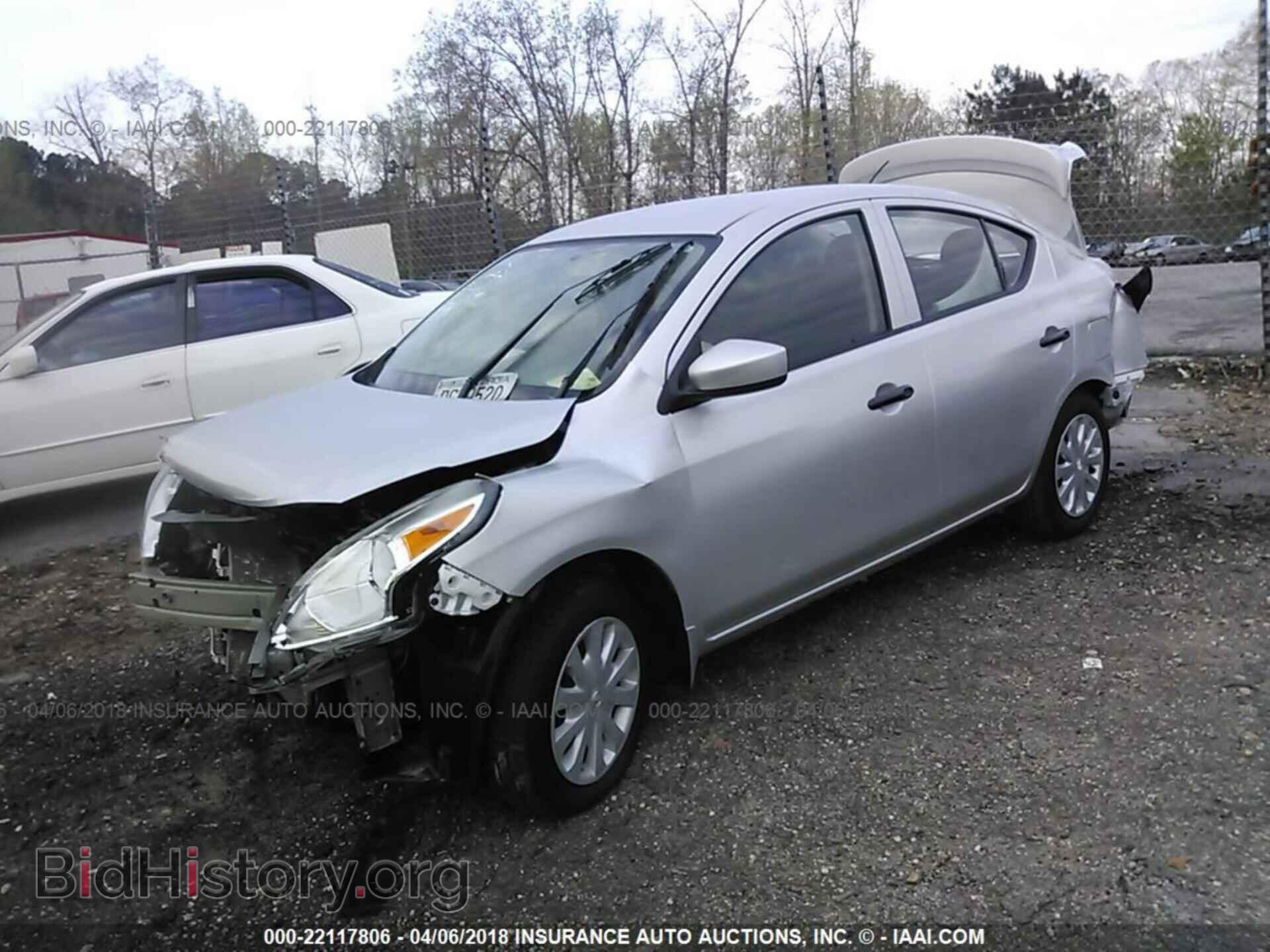 2017 Nissan Versa - VIN: 3N1CN7AP3HL893477 - Photo 2