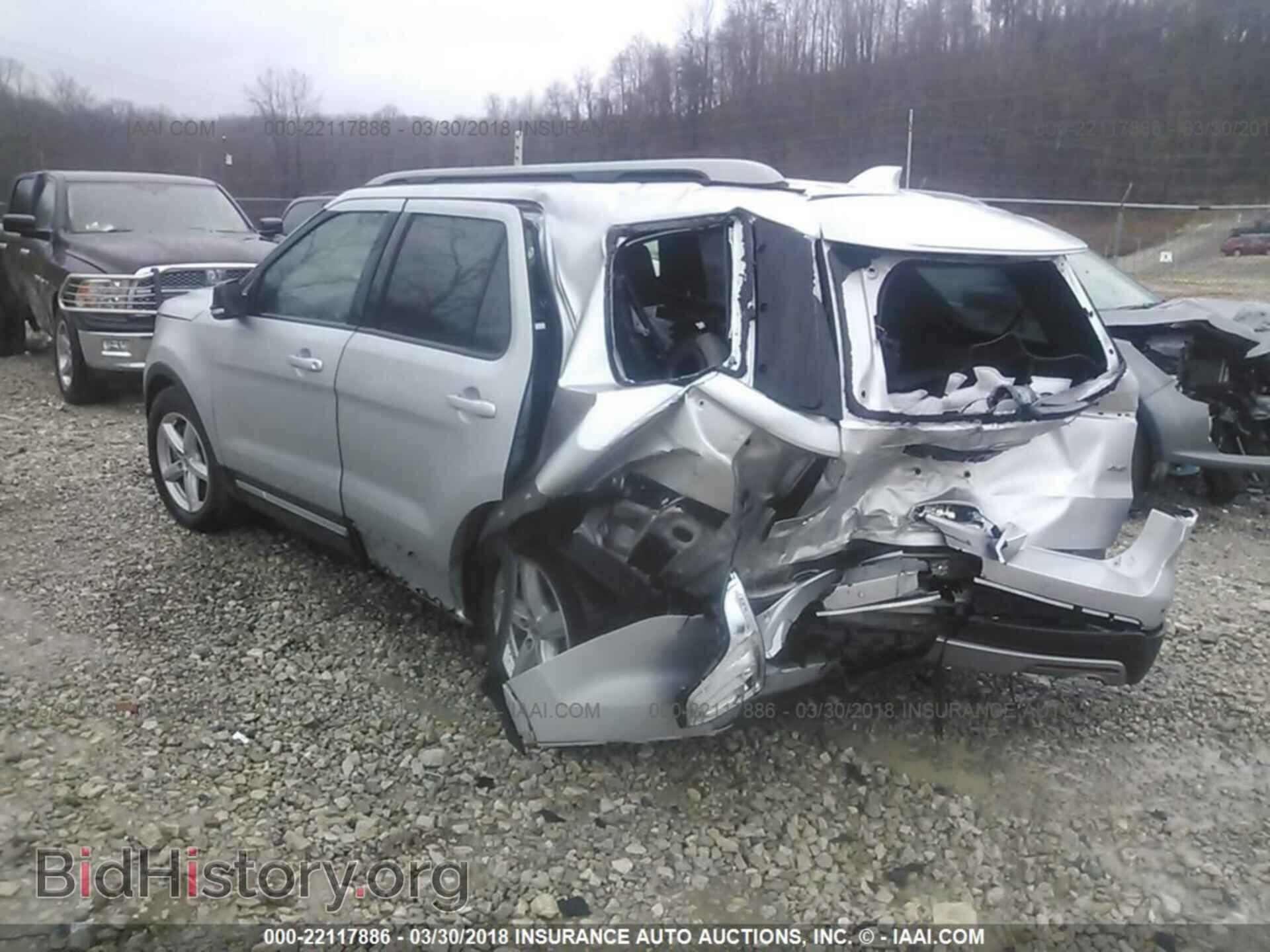2017 Ford Explorer - VIN: 1FM5K8D85HGD01568 - Photo 3