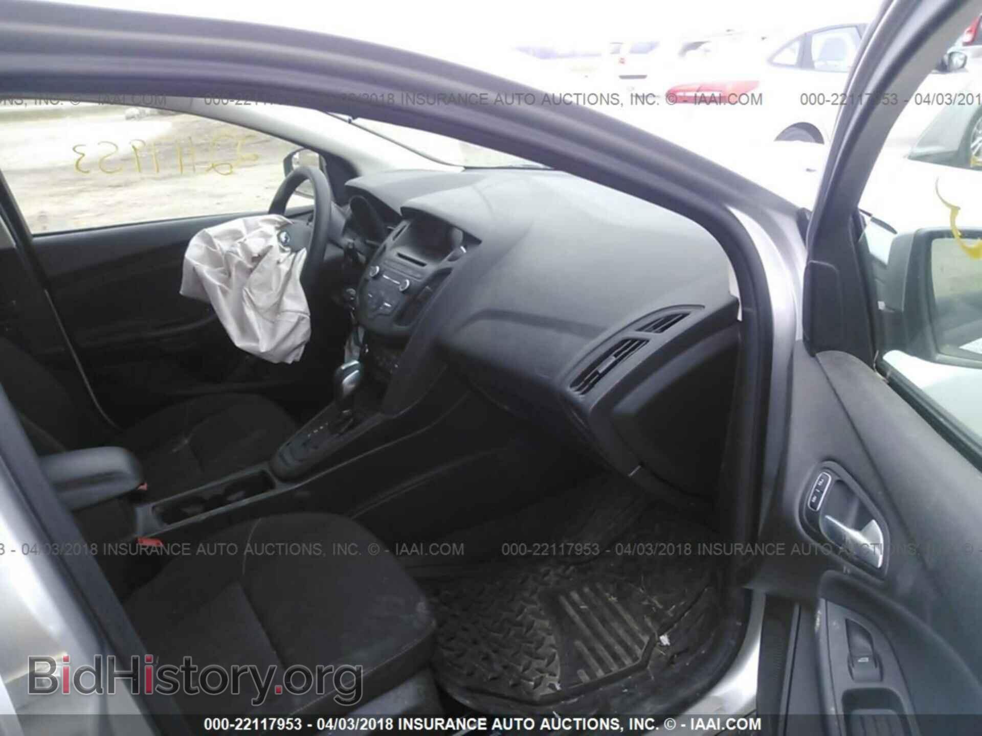2016 Ford Focus - VIN: 1FADP3K26GL290028 - Фото 5