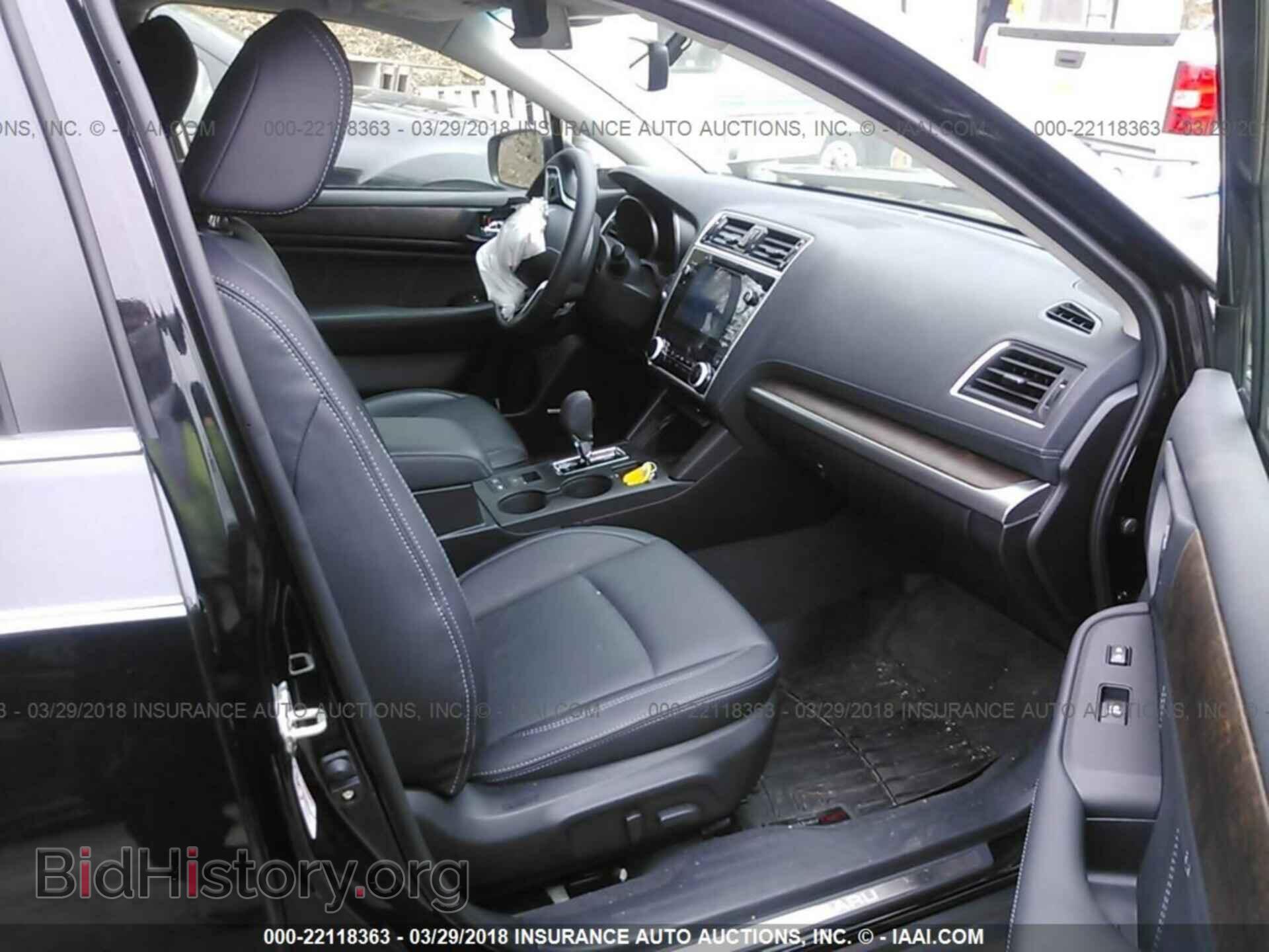 2018 Subaru Outback - VIN: 4S4BSENC7J3201196 - Фото 5
