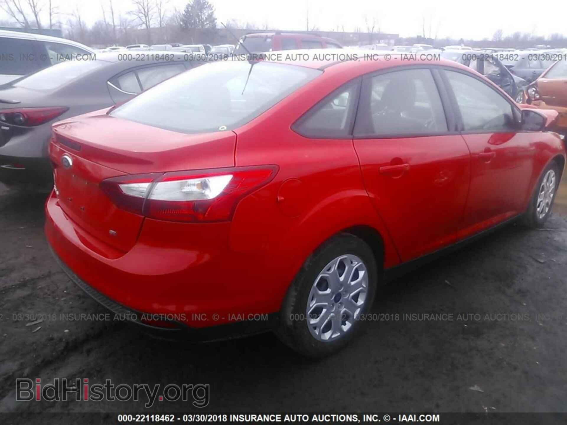2012 Ford Focus - VIN: 1FAHP3F29CL233327 - Photo 4