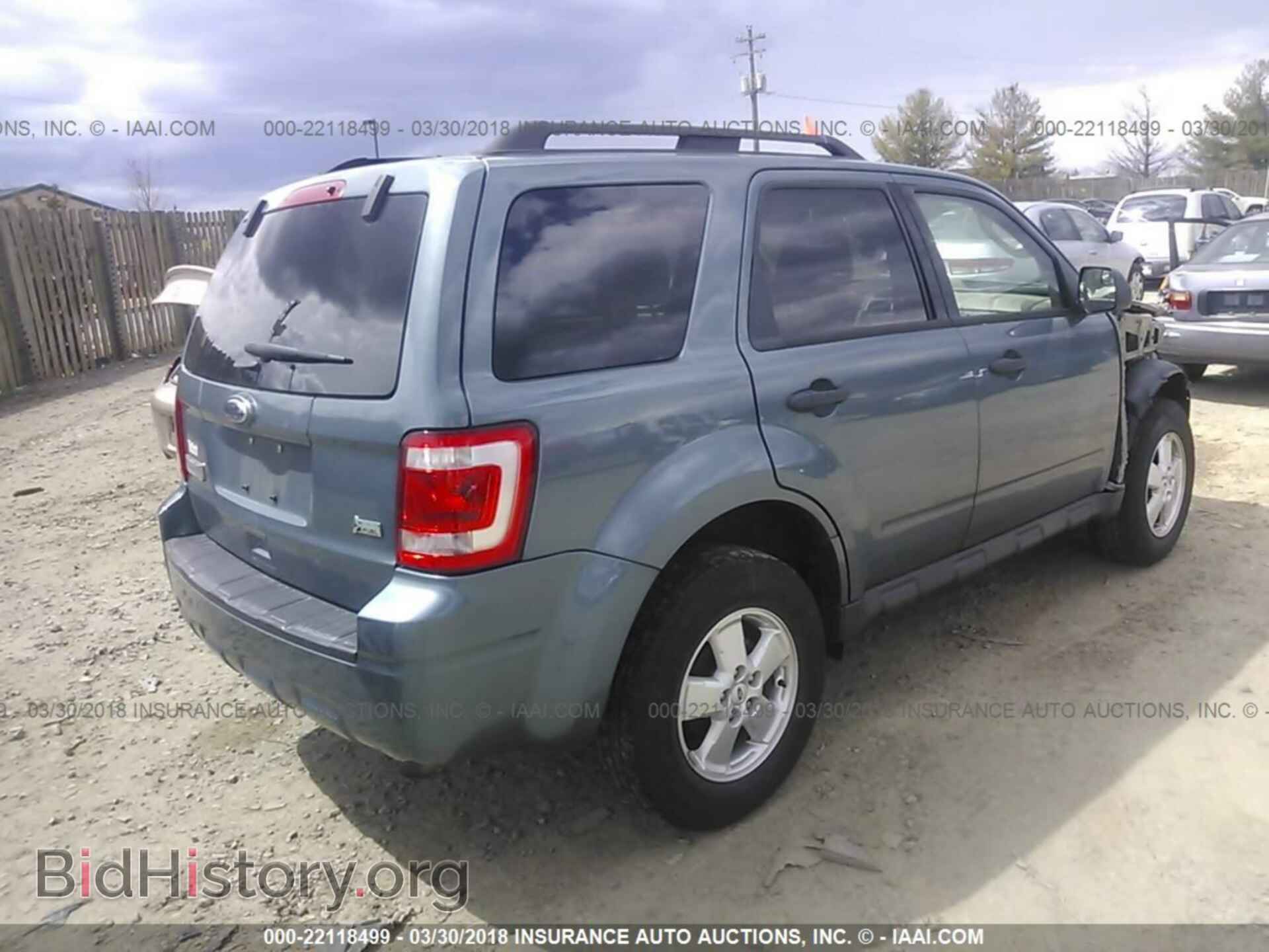 2012 Ford Escape - VIN: 1FMCU0DG9CKC37583 - Photo 4