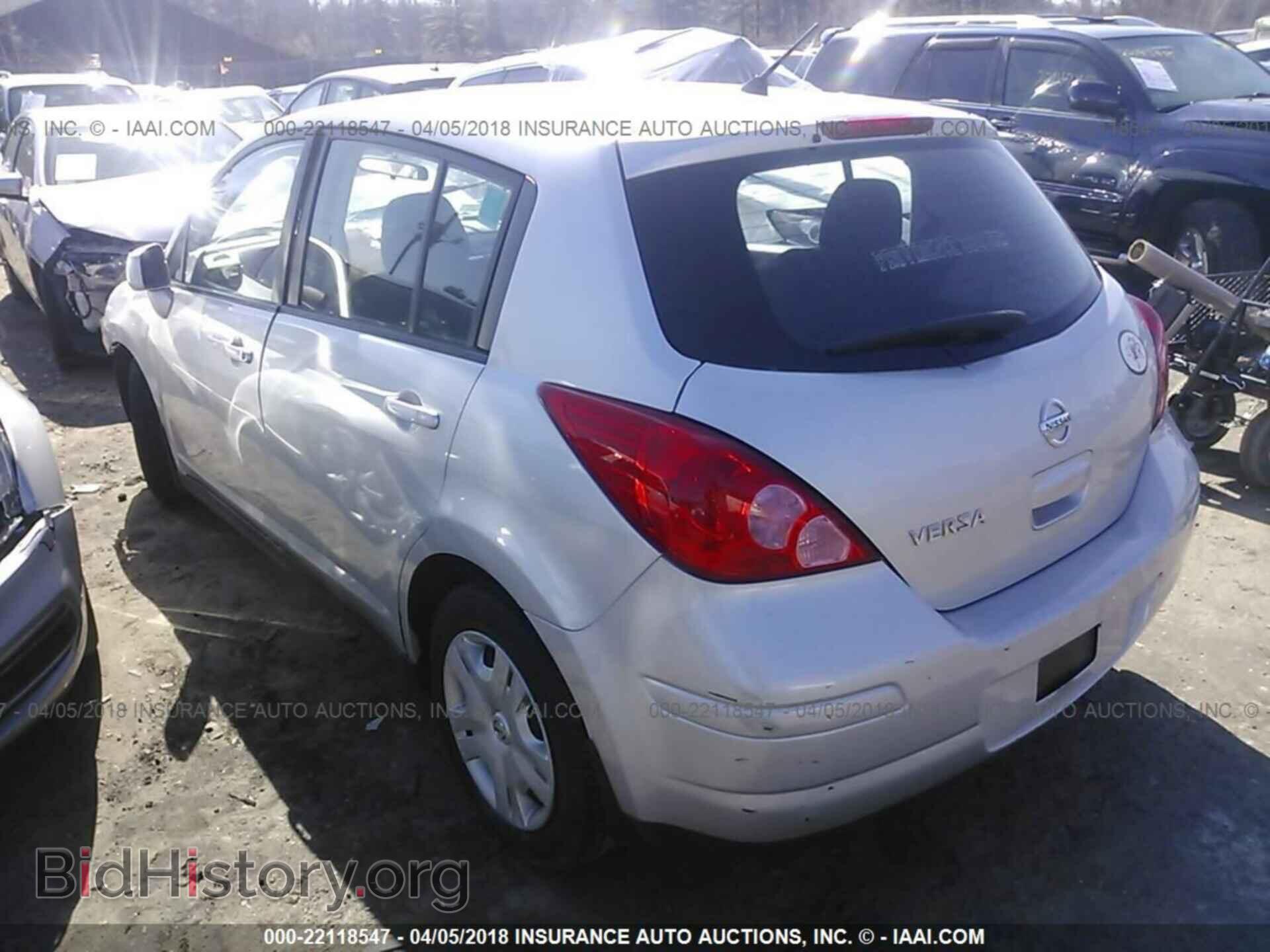 2011 Nissan Versa - VIN: 3N1BC1CP4BL375865 - Фото 3