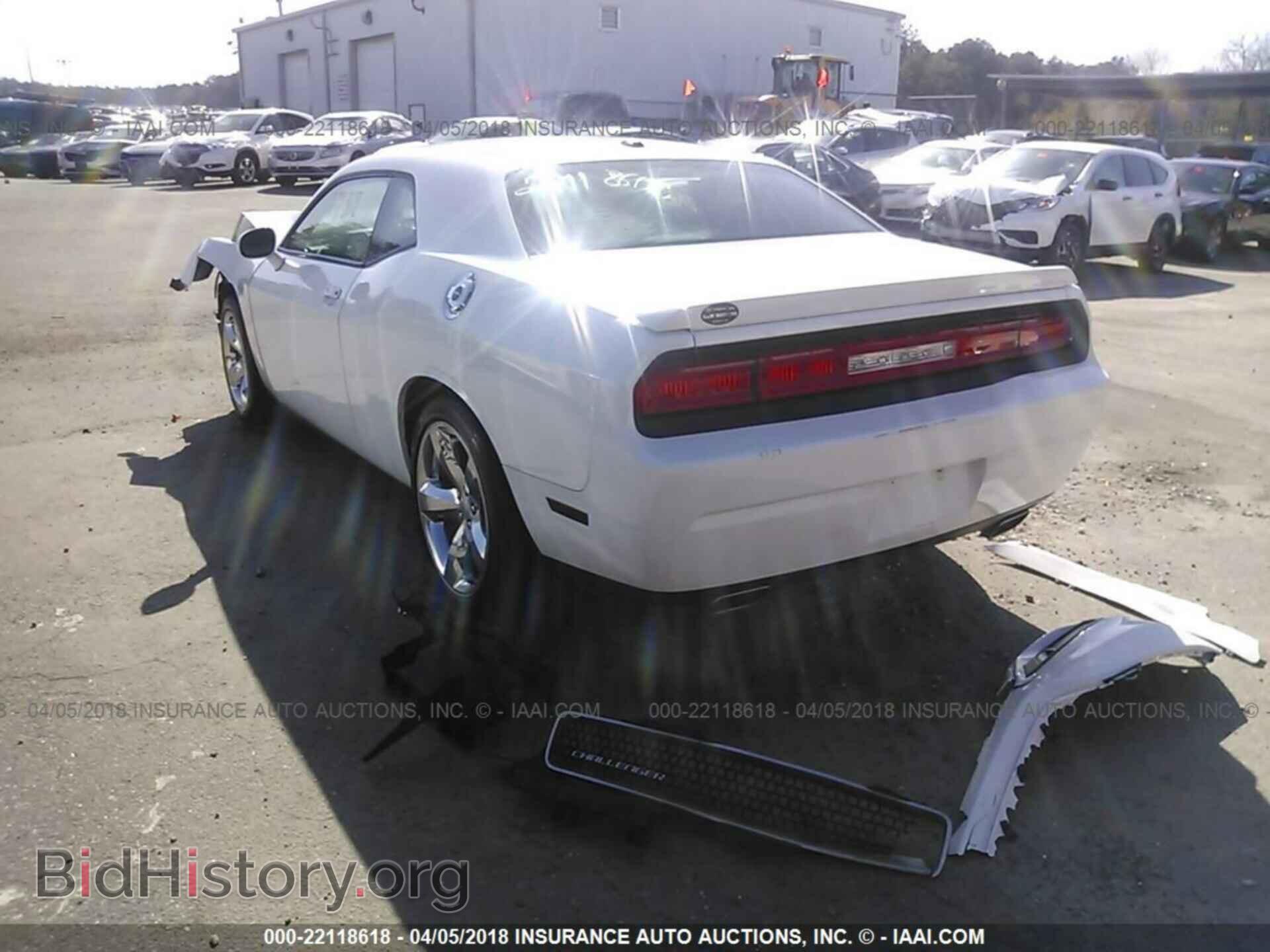 2012 Dodge Challenger - VIN: 2C3CDYAG8CH294246 - Фото 3
