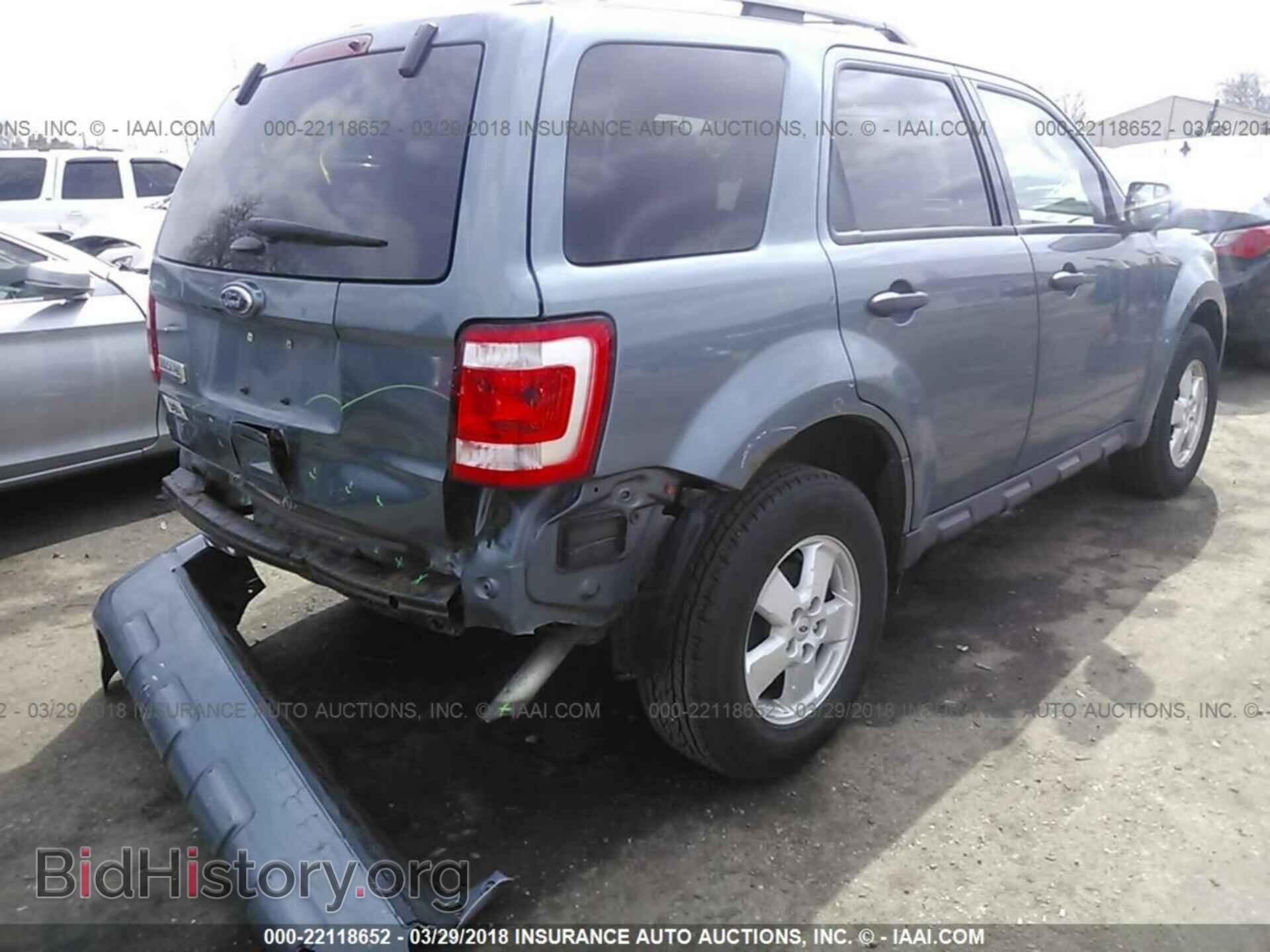 2012 Ford Escape - VIN: 1FMCU0D70CKA27339 - Фото 4