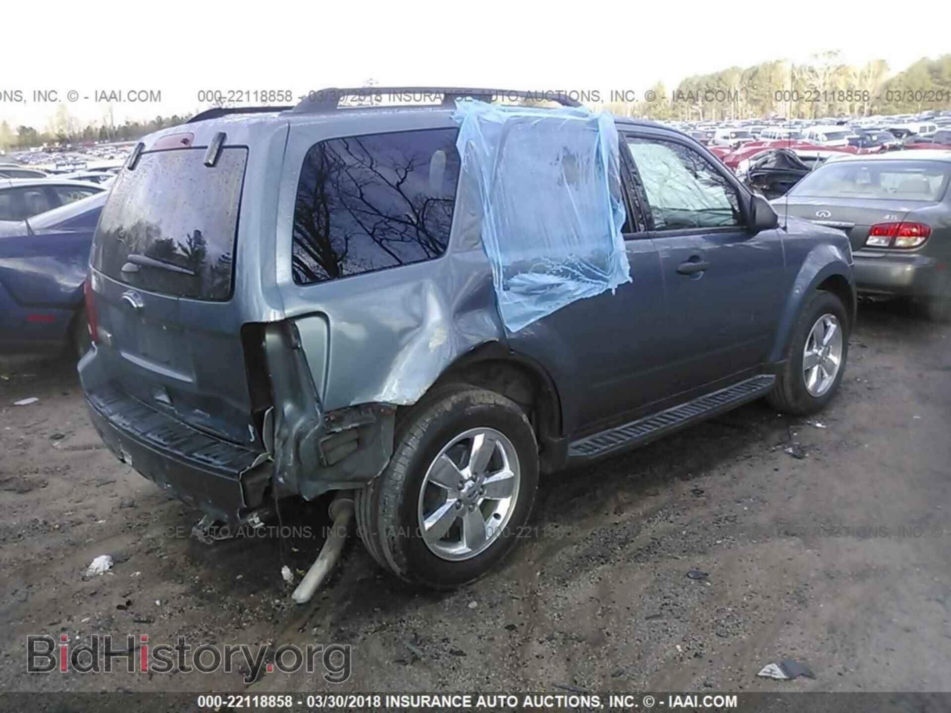 2011 Ford Escape - VIN: 1FMCU0D76BKC35384 - Photo 4