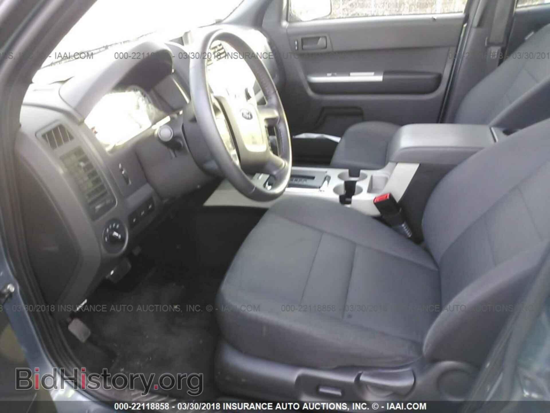 2011 Ford Escape - VIN: 1FMCU0D76BKC35384 - Photo 5