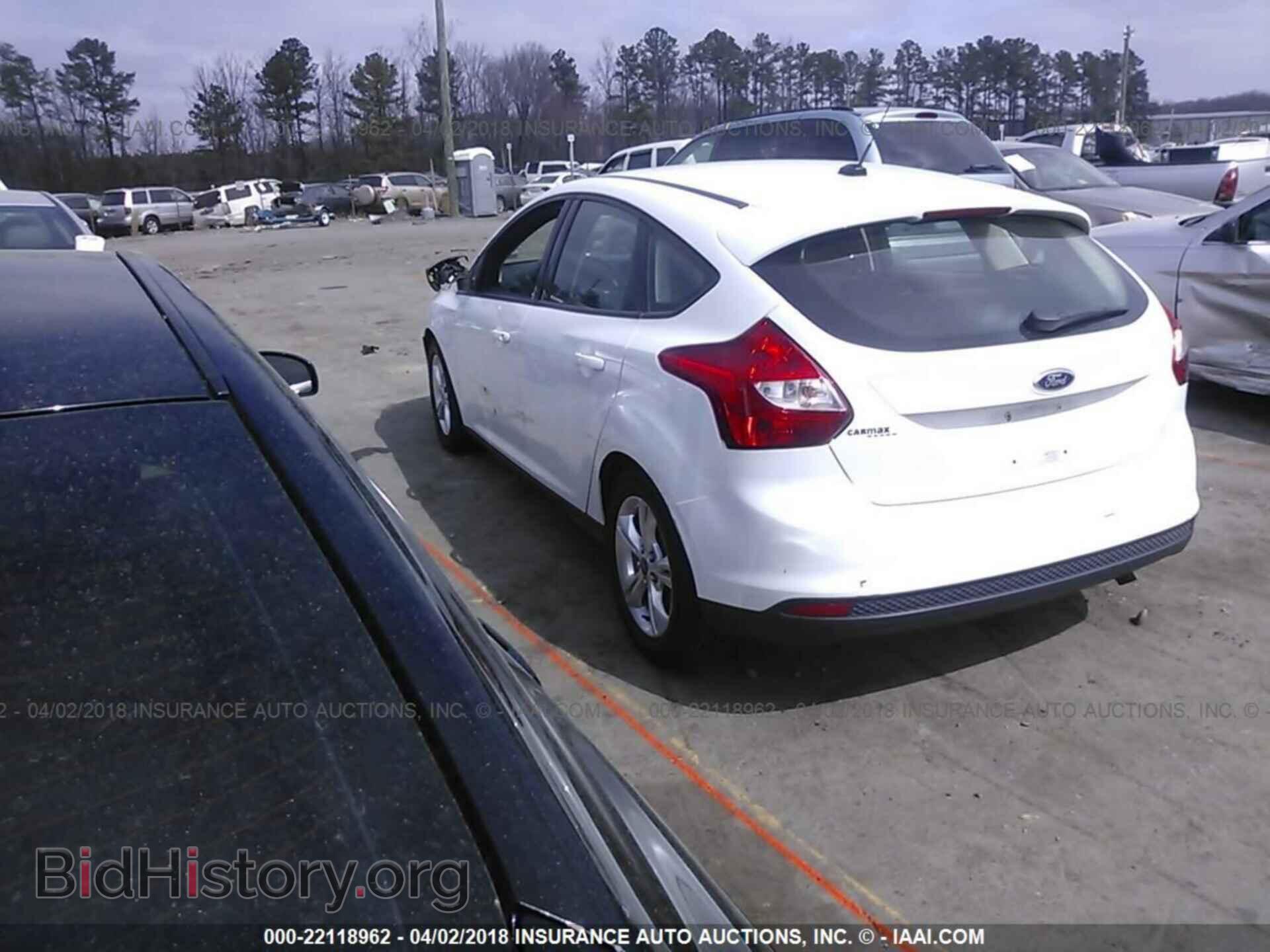 2012 Ford Focus - VIN: 1FAHP3K24CL389765 - Photo 3