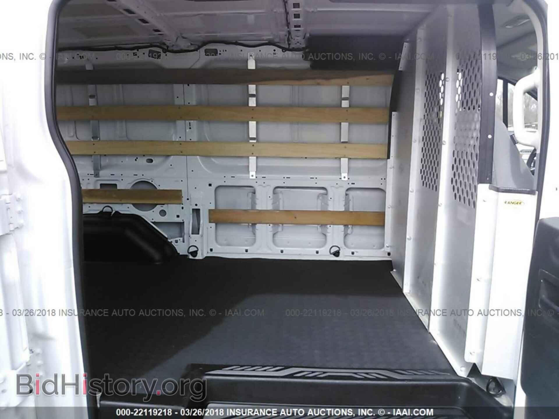2016 Ford Transit - VIN: 1FTYR1ZM1GKB04600 - Фото 8