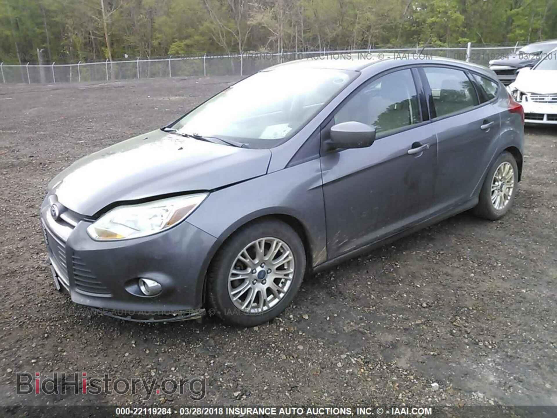 2012 Ford Focus - VIN: 1FAHP3K21CL135995 - Фото 2