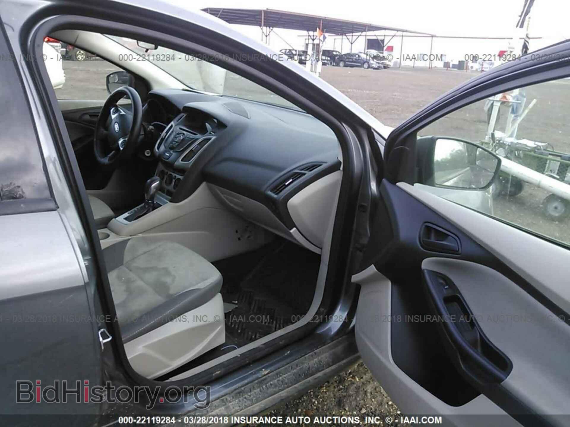 2012 Ford Focus - VIN: 1FAHP3K21CL135995 - Фото 5
