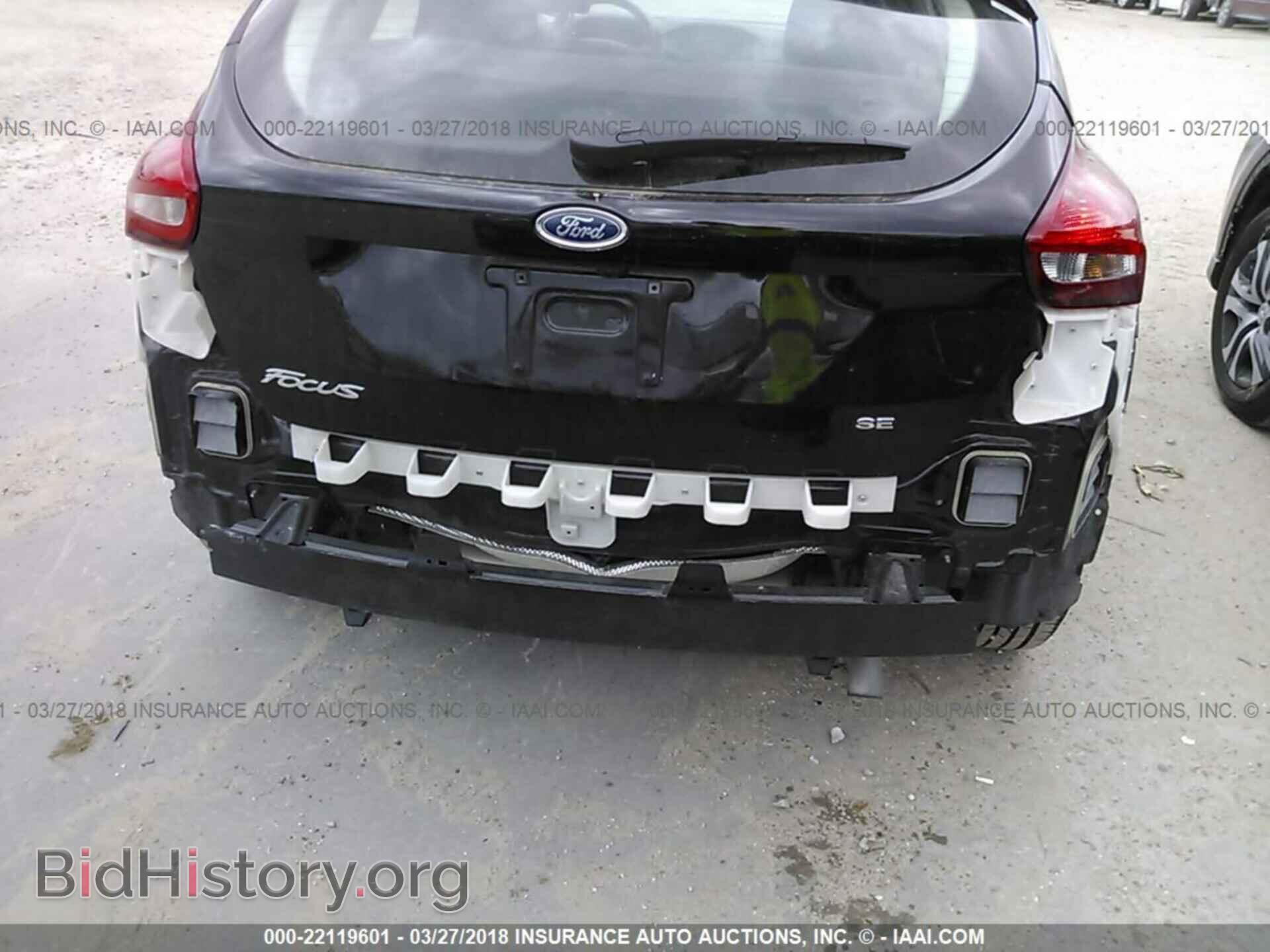 2017 Ford Focus - VIN: 1FADP3K2XHL290843 - Photo 6