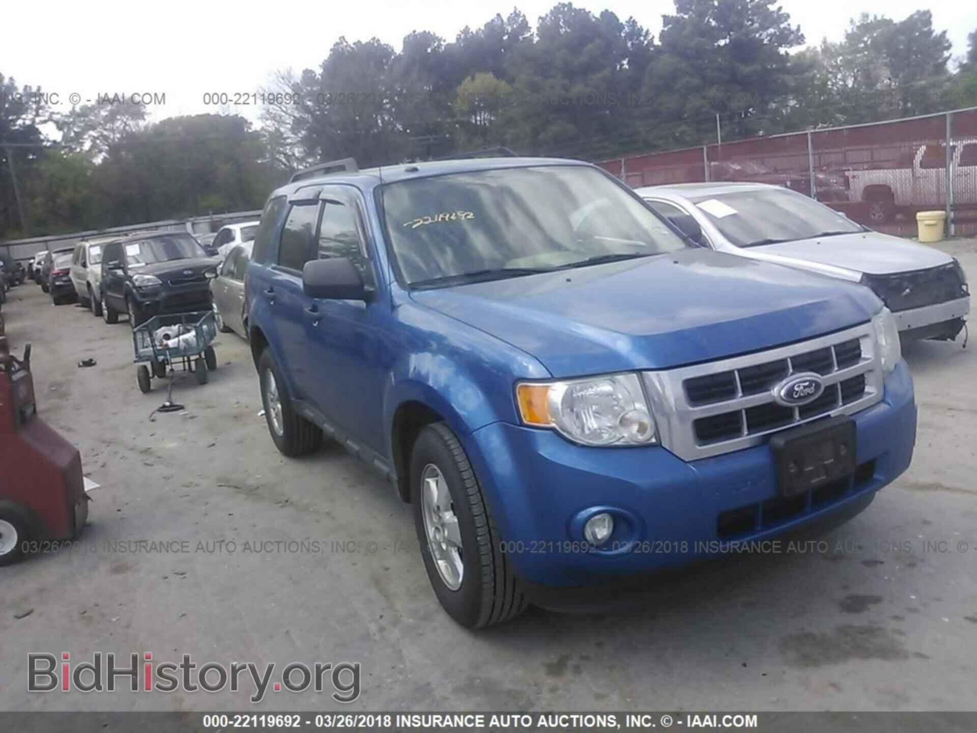 Photo 1FMCU0D78CKC20418 - Ford Escape 2012