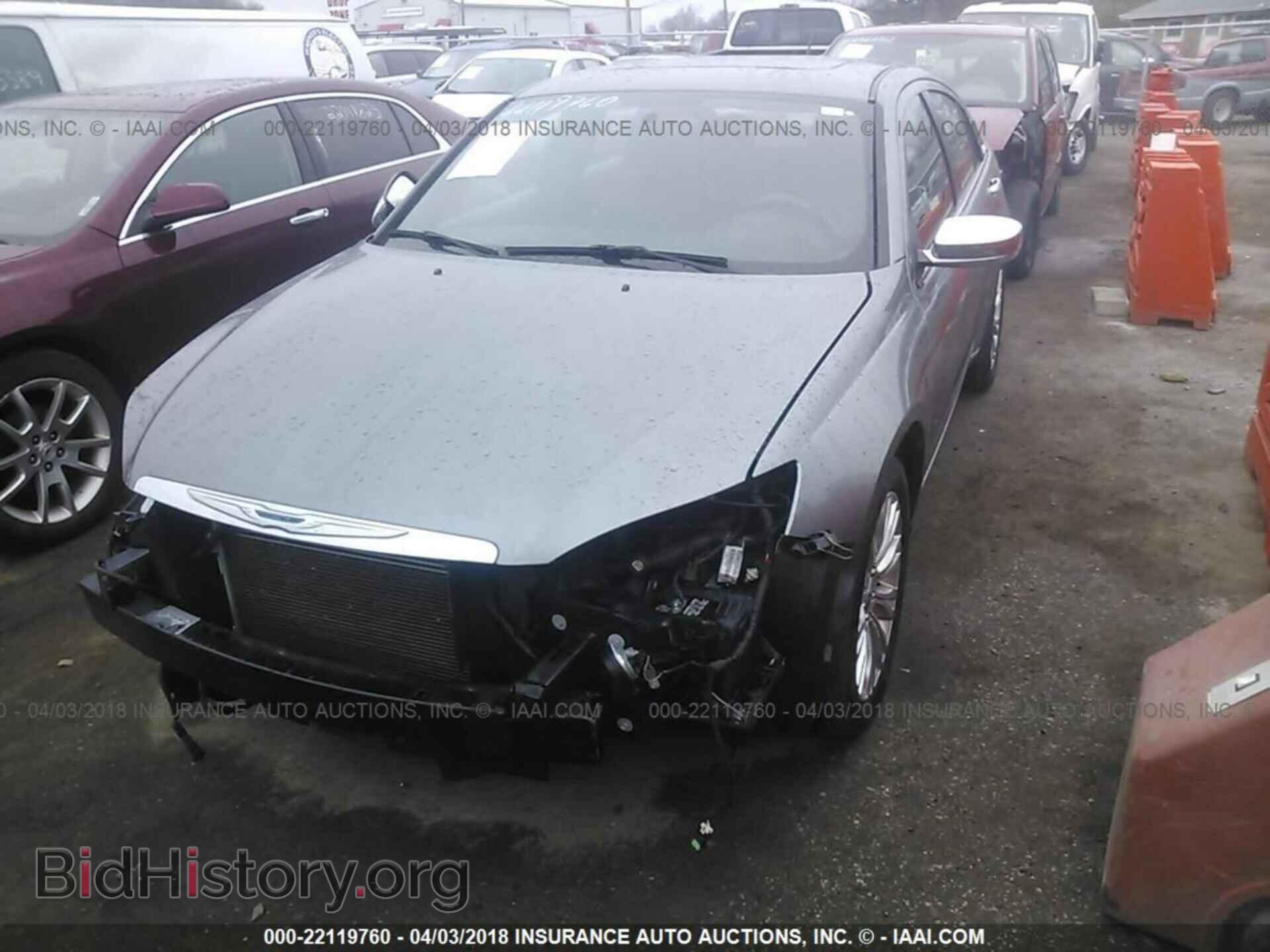 2011 Chrysler 200 - VIN: 1C3BC2FG6BN590330 - Photo 2