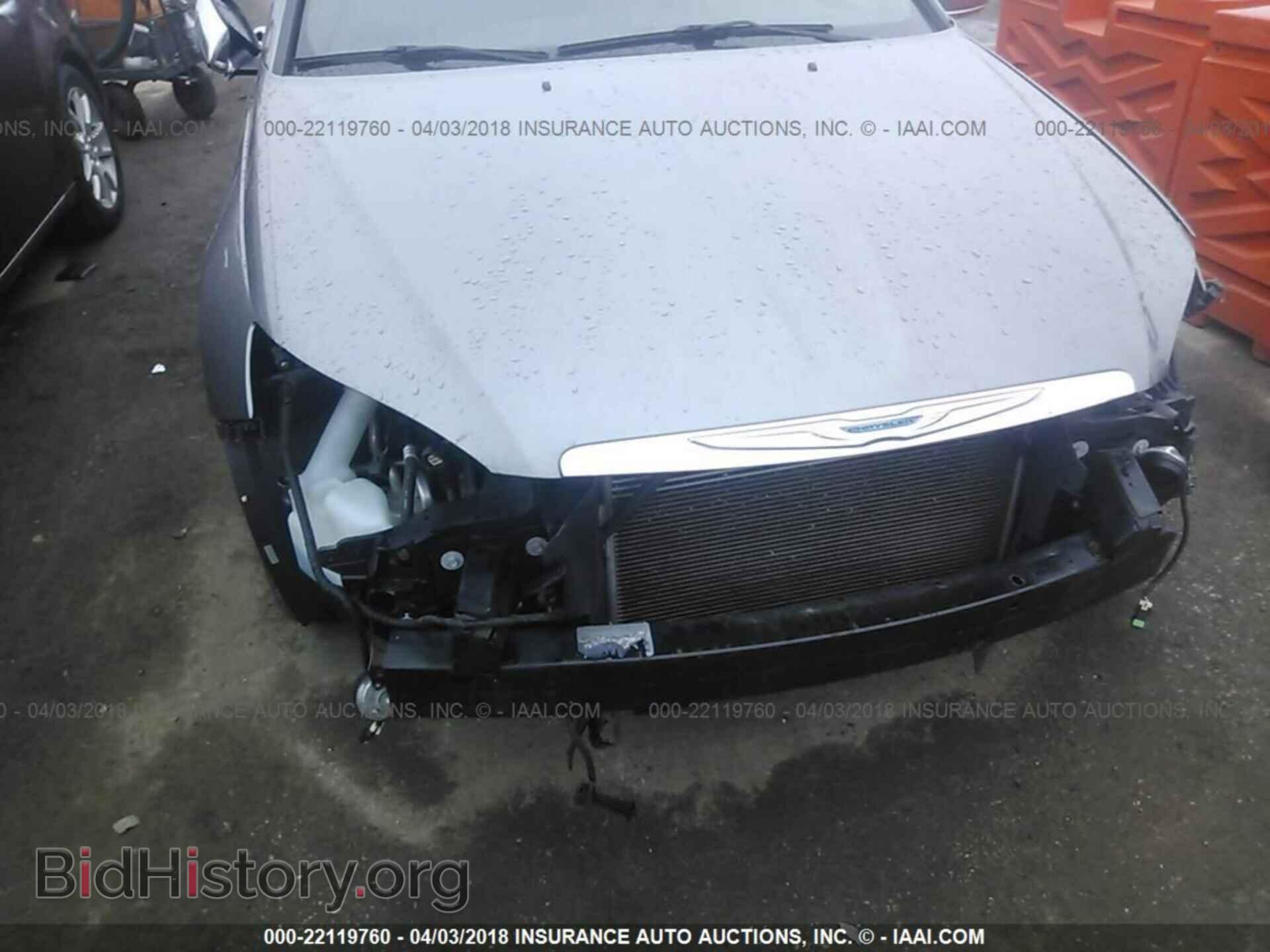 2011 Chrysler 200 - VIN: 1C3BC2FG6BN590330 - Photo 6