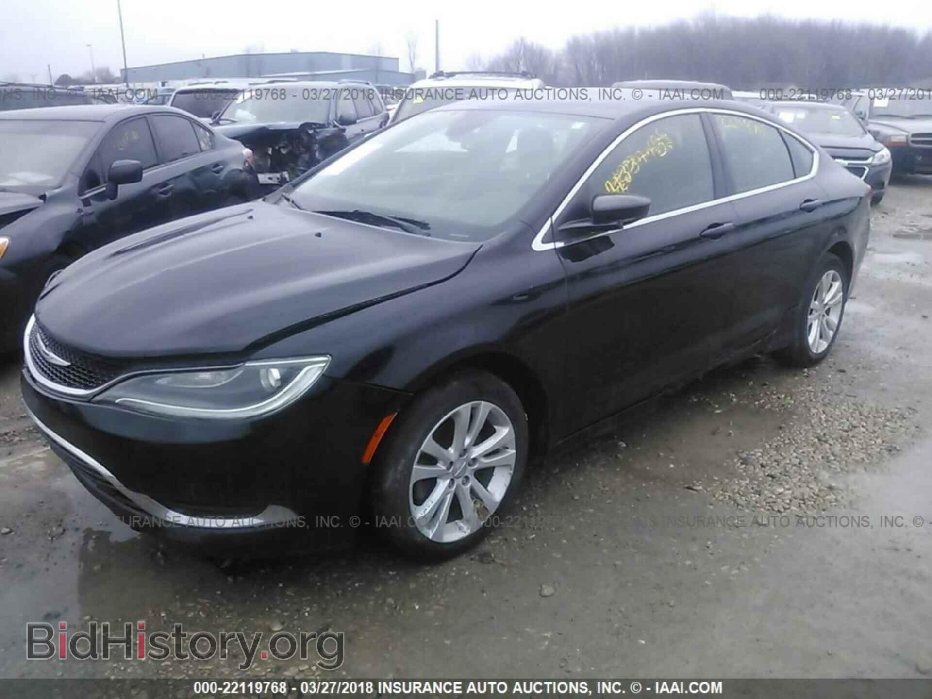 2015 Chrysler 200 - VIN: 1C3CCCAB3FN592404 - Photo 2