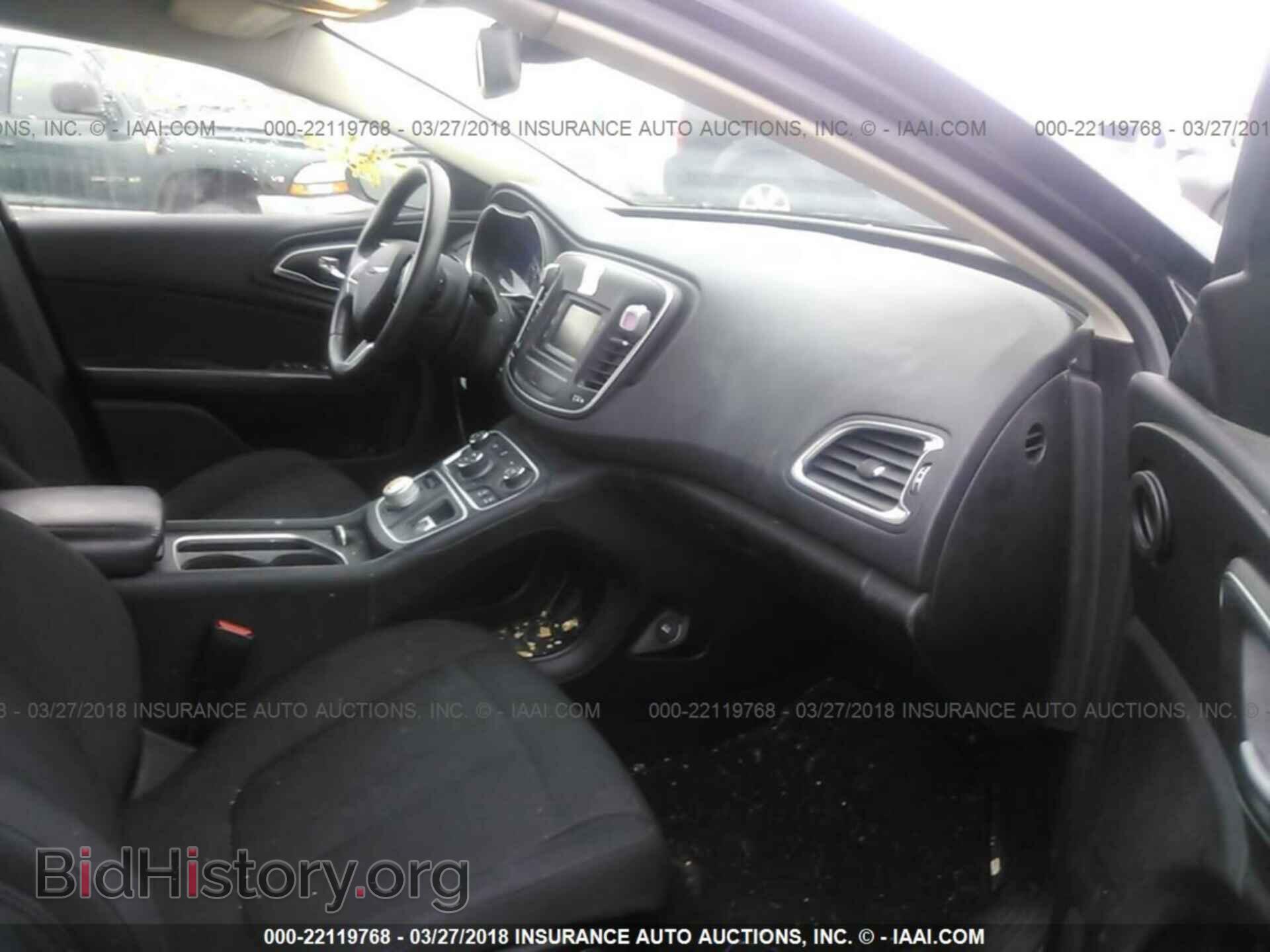 2015 Chrysler 200 - VIN: 1C3CCCAB3FN592404 - Photo 5