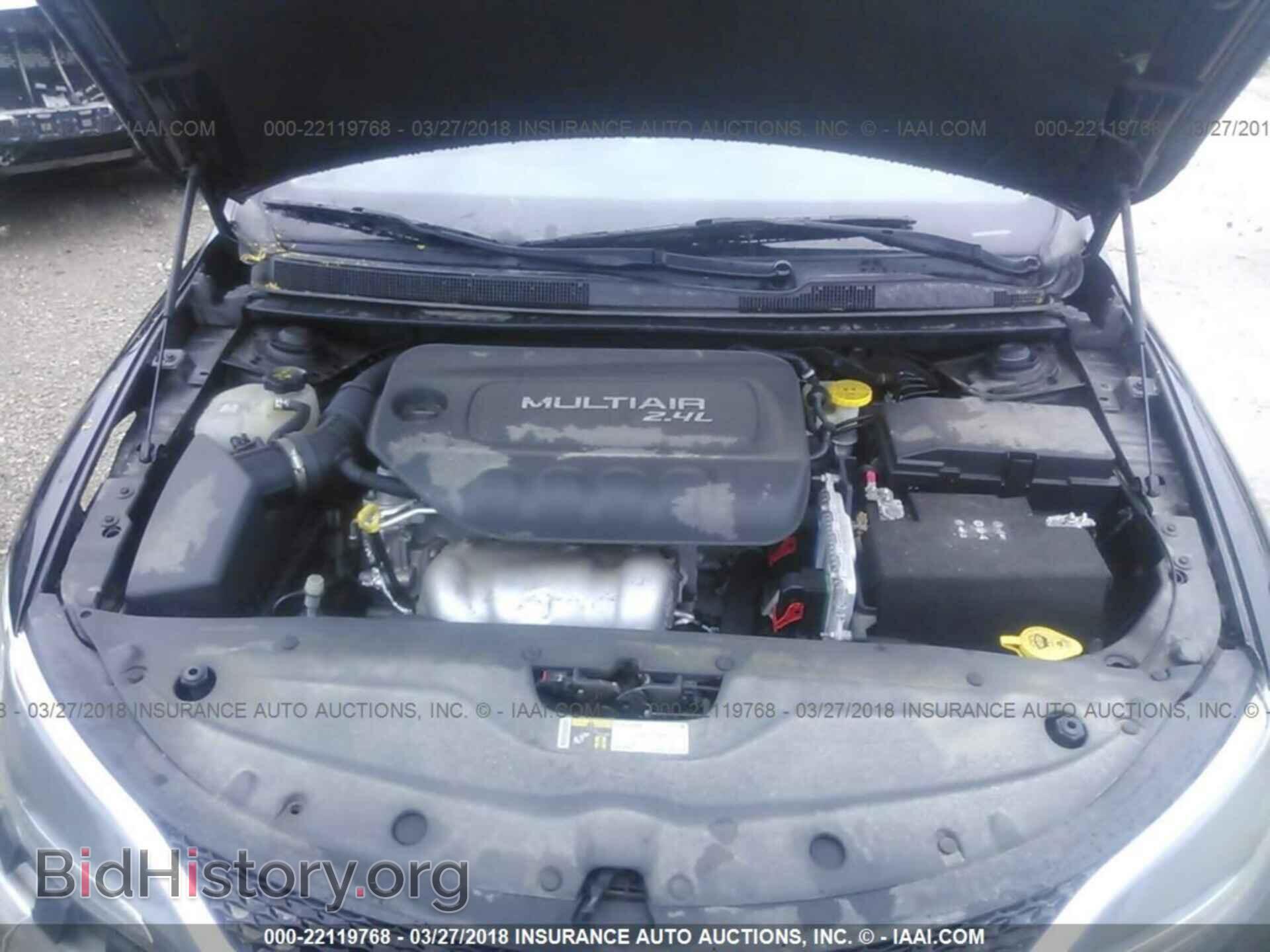 2015 Chrysler 200 - VIN: 1C3CCCAB3FN592404 - Photo 10