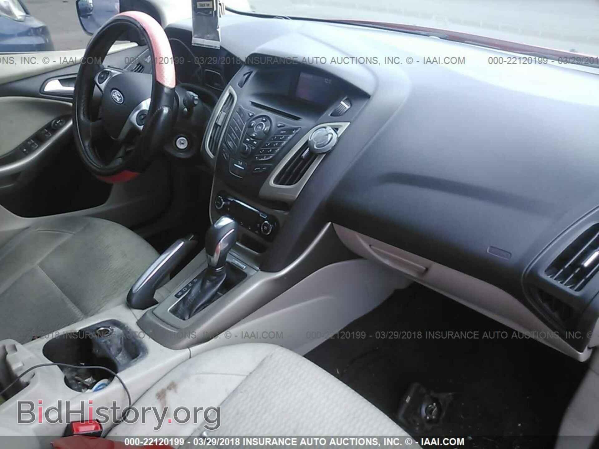 2012 Ford Focus - VIN: 1FAHP3M26CL367957 - Photo 5