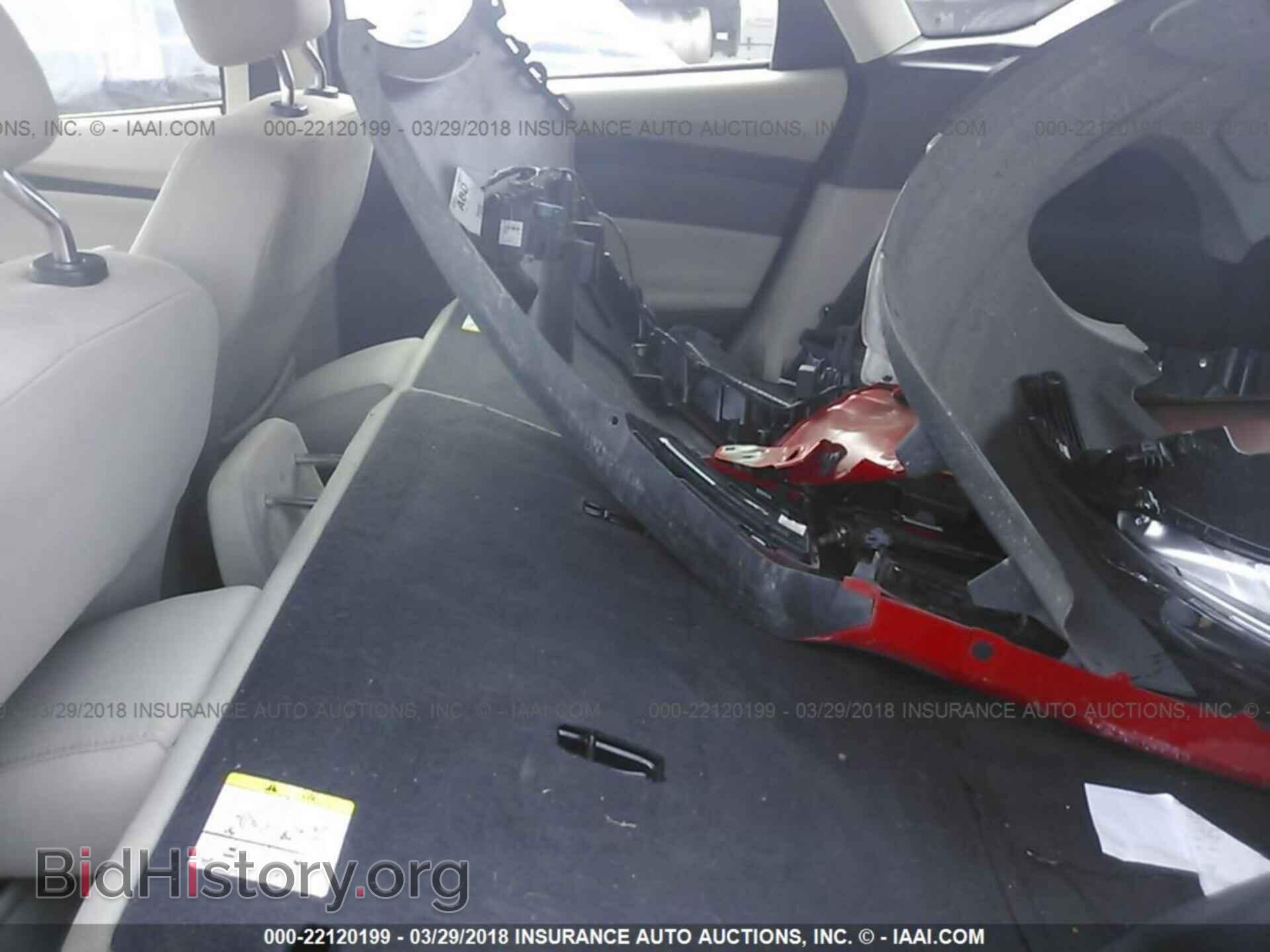 2012 Ford Focus - VIN: 1FAHP3M26CL367957 - Photo 8