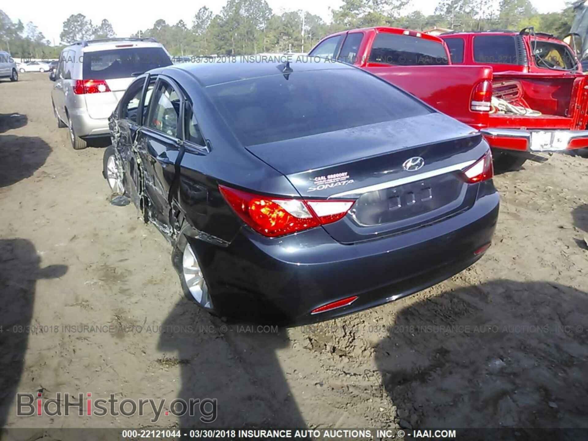 2012 Hyundai Sonata - VIN: 5NPEB4AC1CH488351 - Фото 3